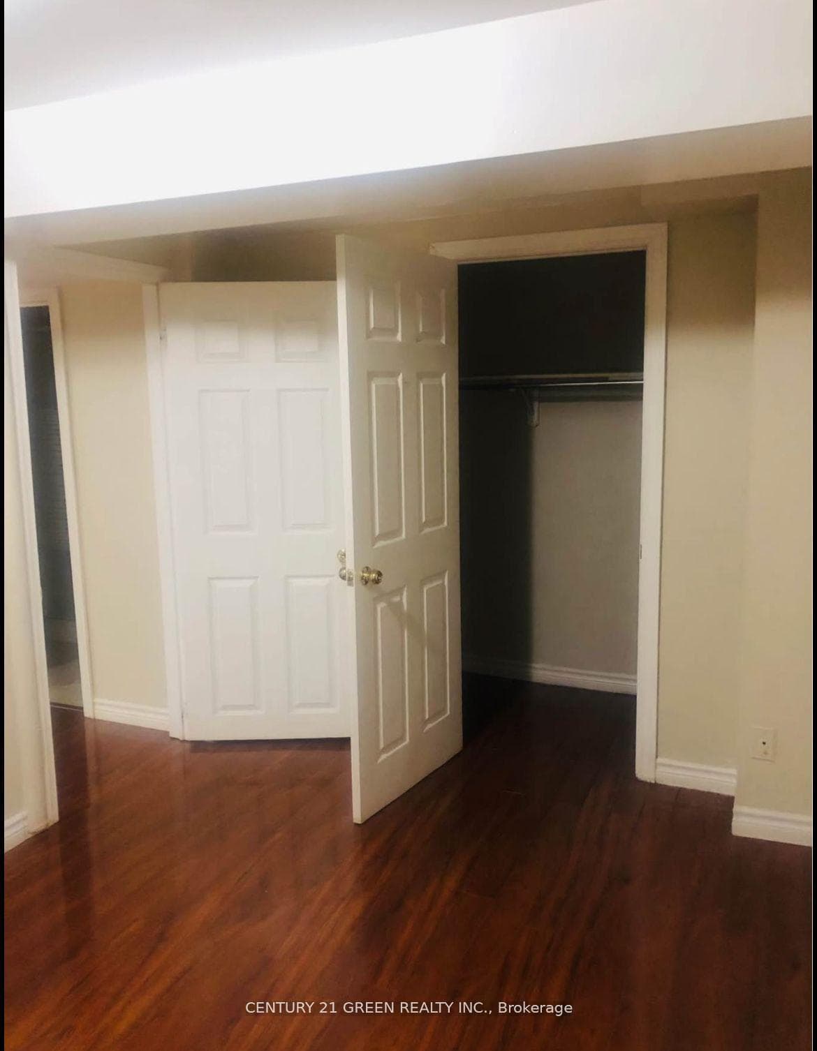 5623 Whitehorn Avenue Unit BSMT, Mississauga, ON L5V 2H1 - Photo 1