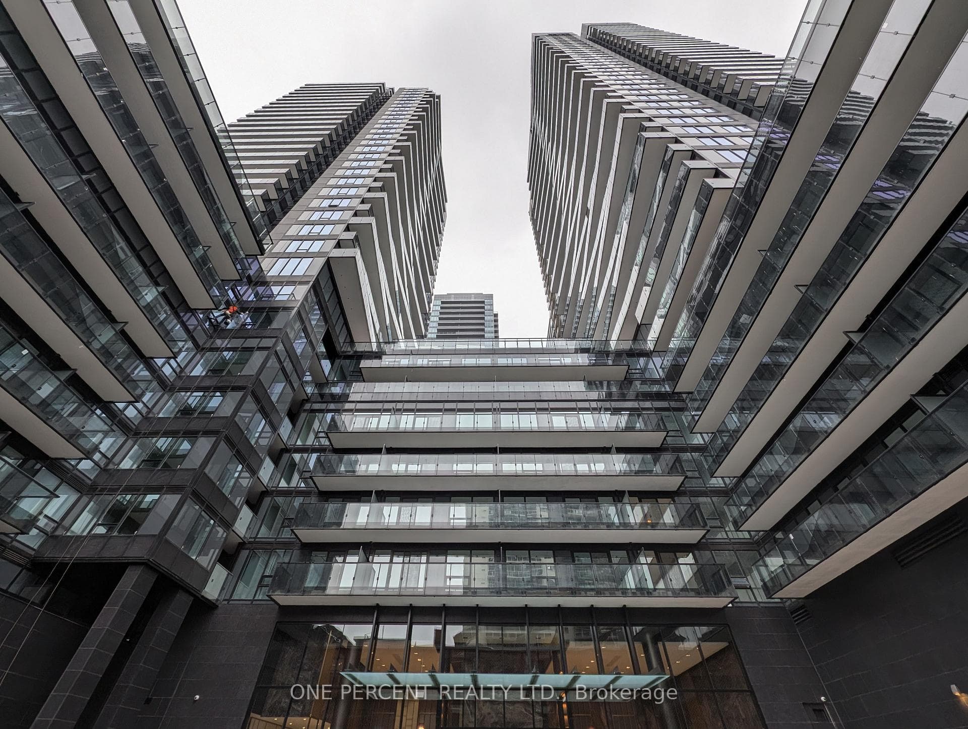 127 Broadway Avenue Unit 1104, Leaside / Davisville, ON M4P 1V4 - Photo 1