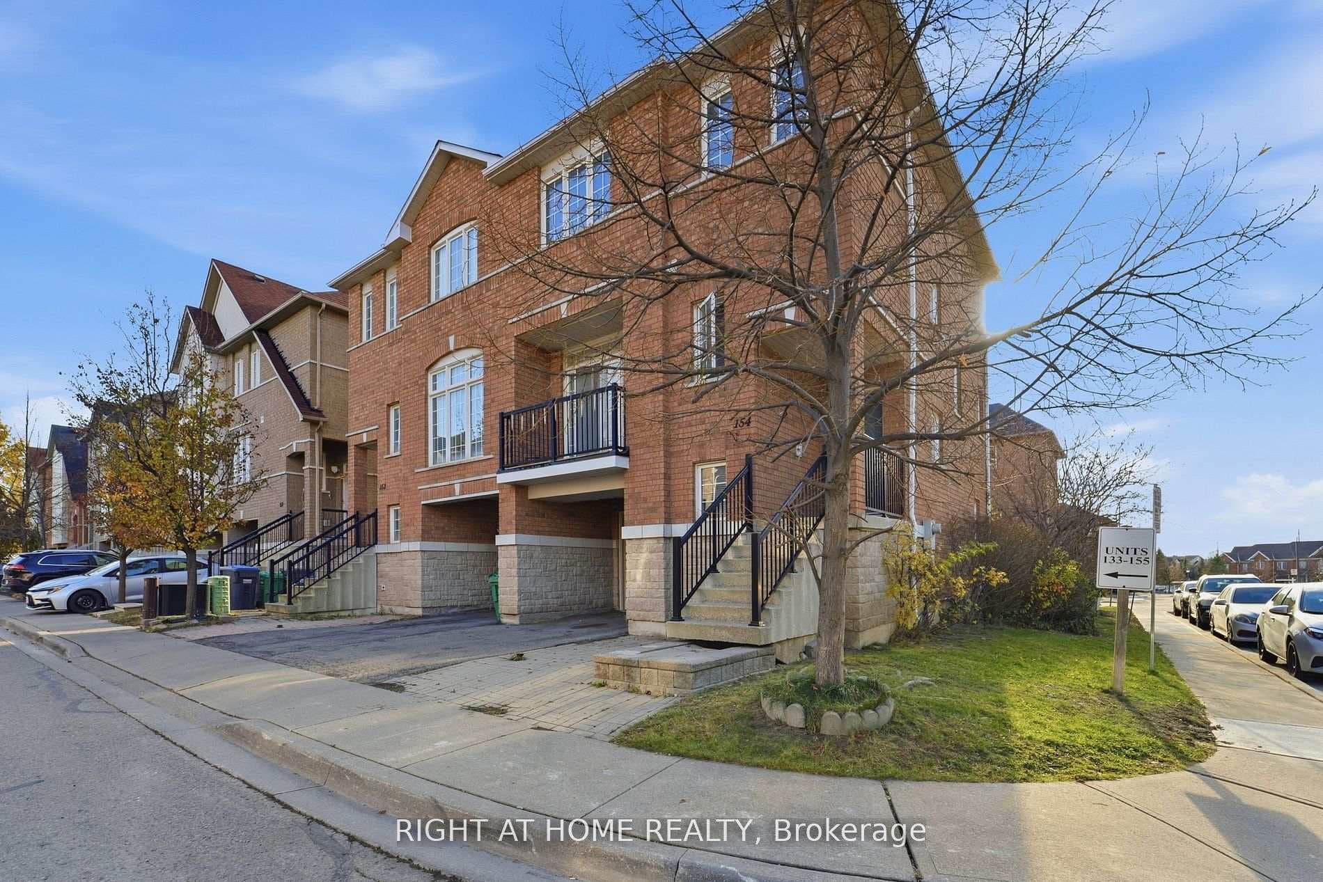 7155 Magistrate Terrace Unit 154, Mississauga, ON L5W 1Y9 - Photo 1