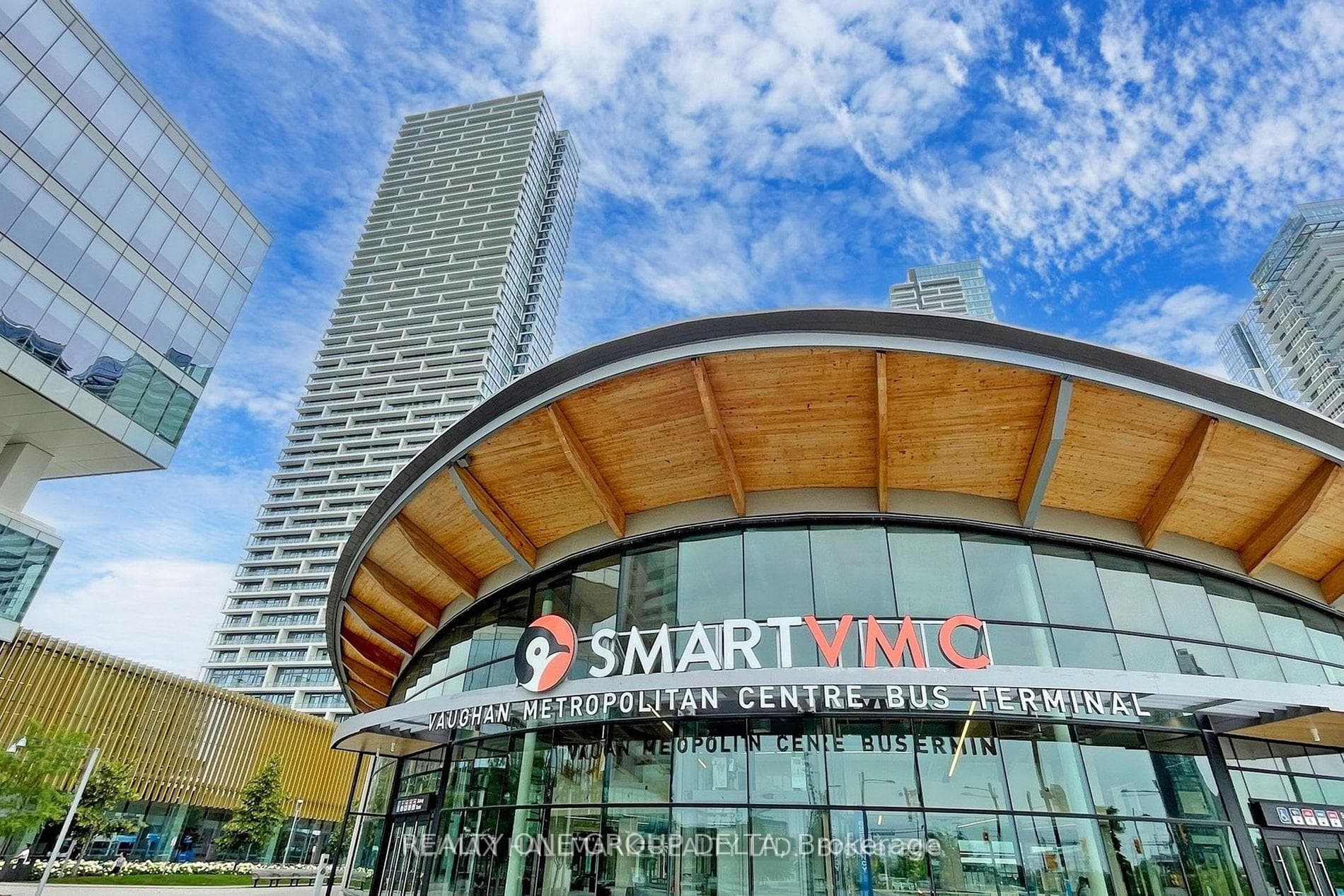 898 Portage Master Bedrm Parkway Unit 4002, Vaughan, ON L4K 3Y8 - Photo 1