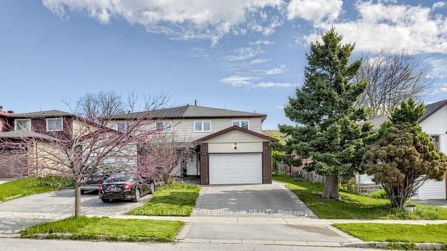 115 Micmac Crescent, Hillcrest Village / Bayview Village, ON M2H 2K1 - Photo 1