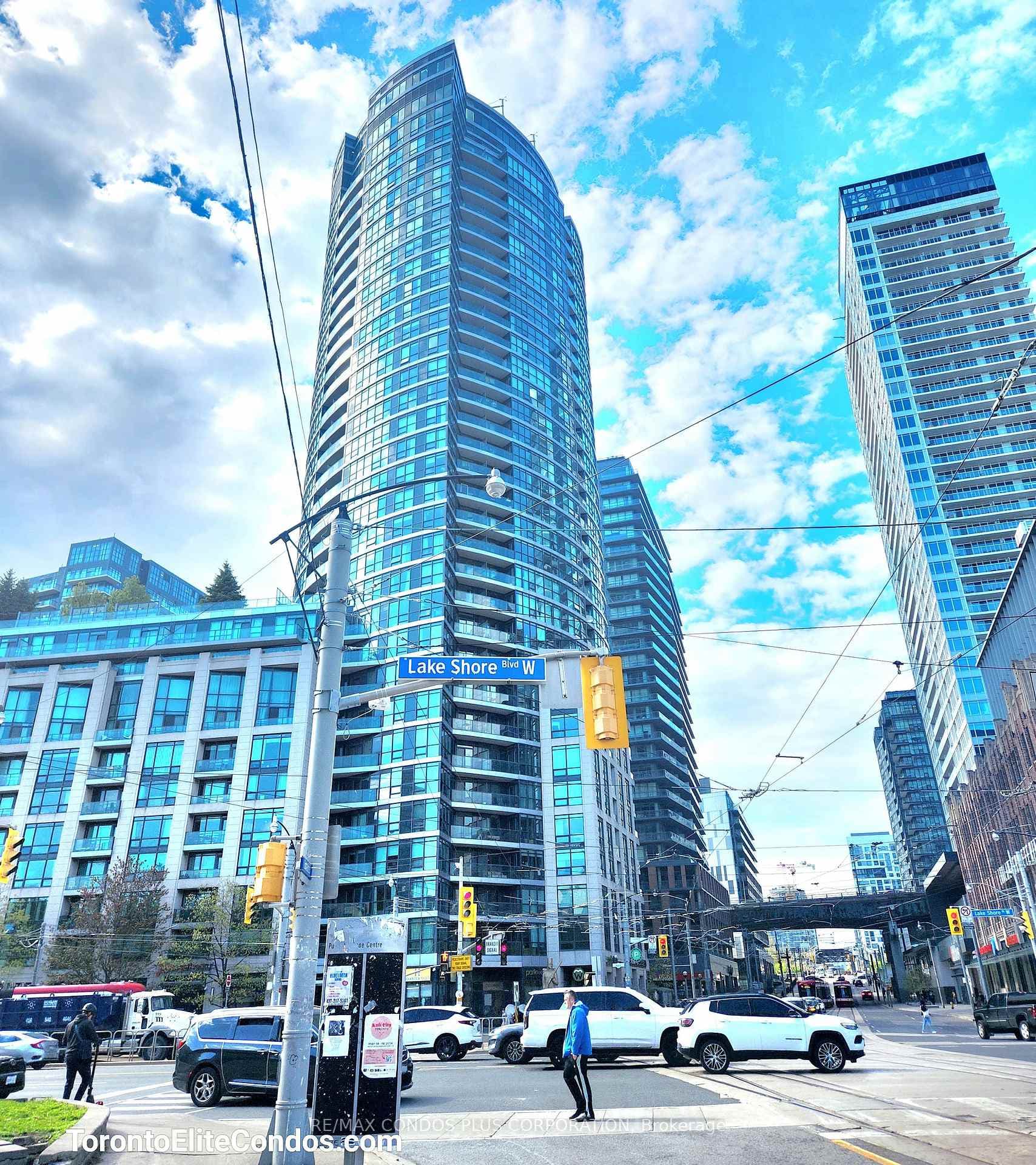 600 Fleet Street Unit 218, Downtown Toronto / Waterfront, ON M5V 1B7 - Photo 1