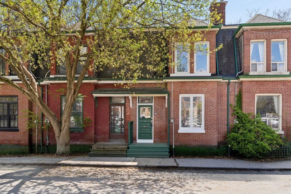 5 Mark Street, Regent Park / Cabbagetown / St. James Town, ON M5A 1Z3 - Photo 1