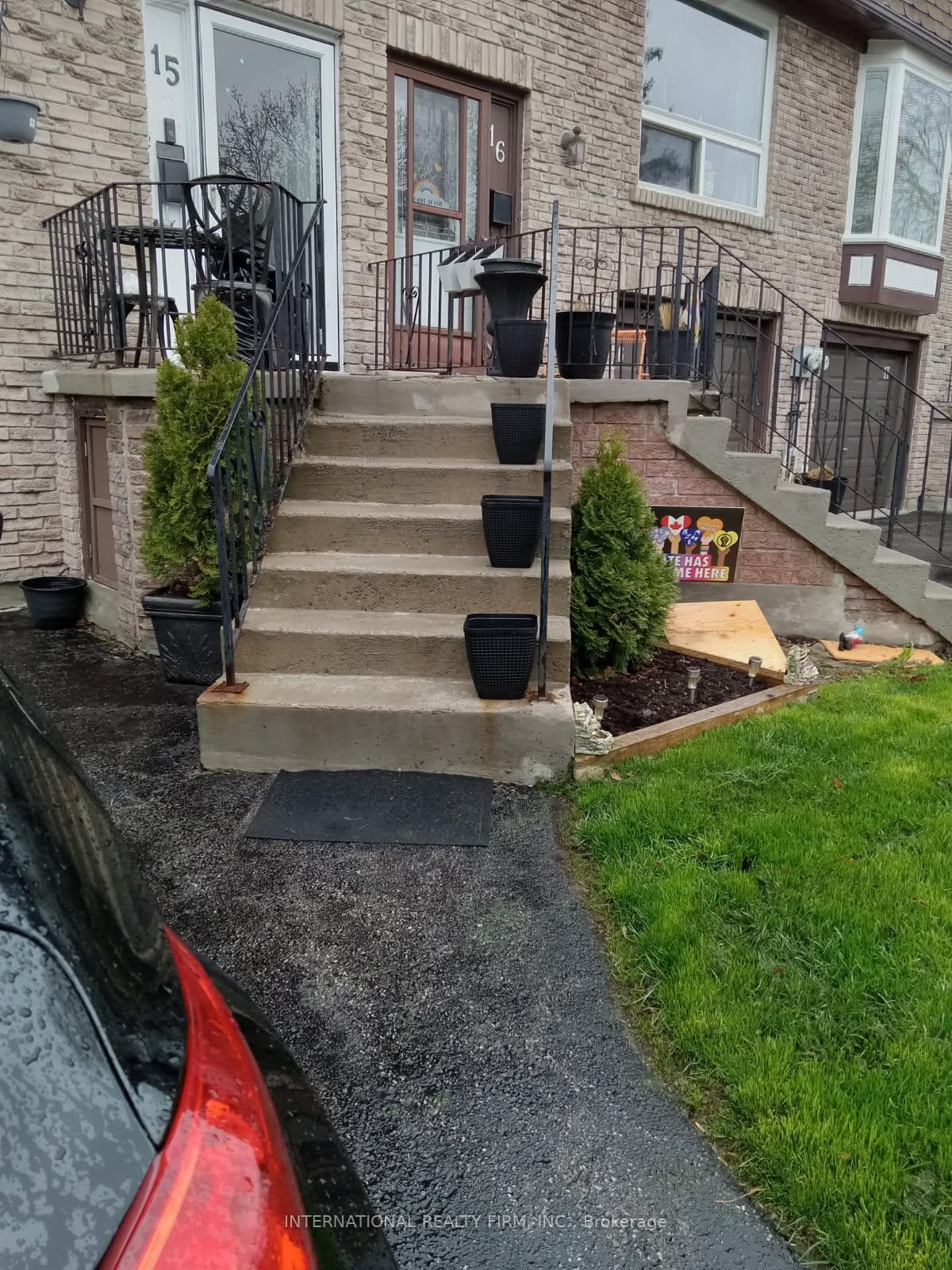 222 Pearson Street Unit 15, Oshawa, ON L1G 7C6 - Photo 1