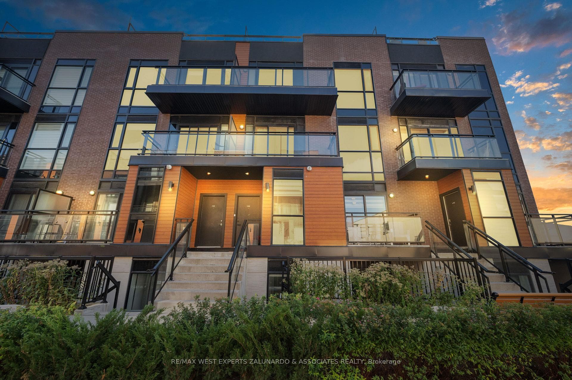 5299 Highway 7 Road Unit C202, Vaughan, ON L4L 1T4 - Photo 1