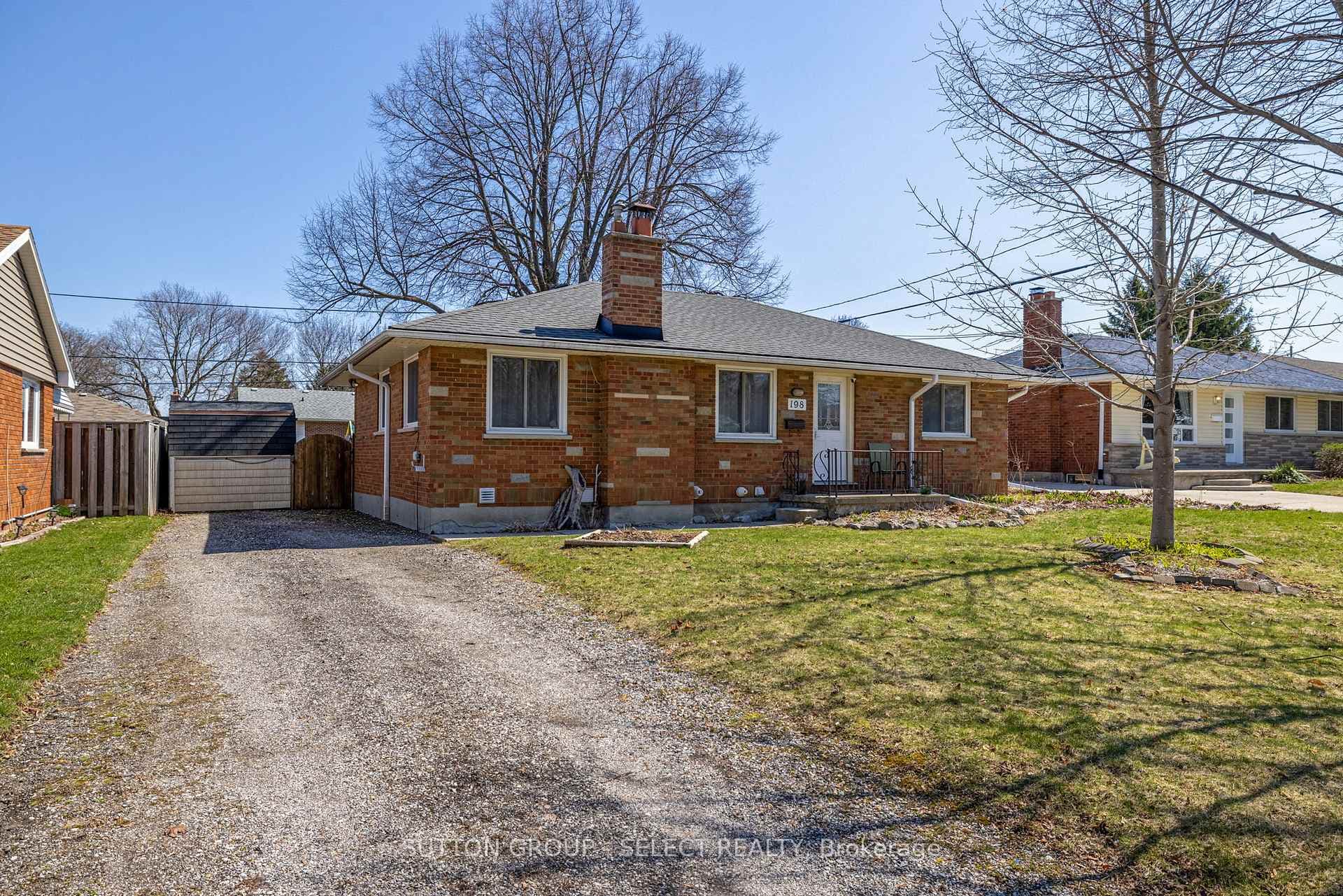 198 Arlington Crescent, London South