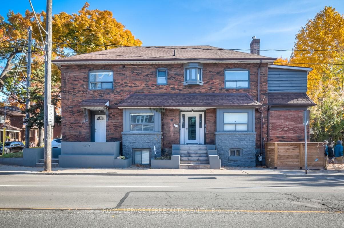 135 Jane Street Unit 5, Bloor West Village / Swansea, ON M6S 3Y7 - Photo 1