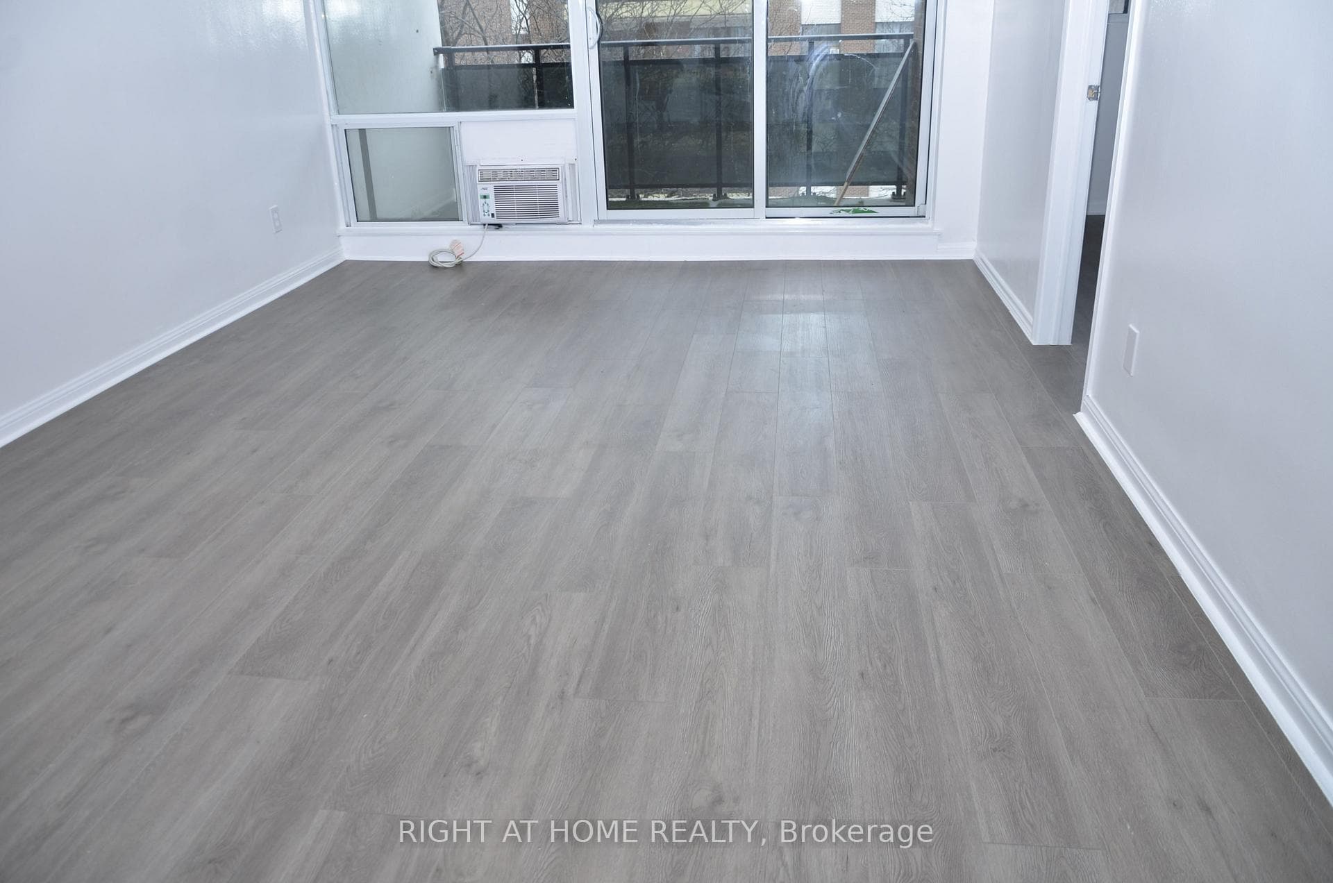 20 Gilder Drive Unit 505, Scarborough Town Centre, ON M1K 5E1 - Photo 1