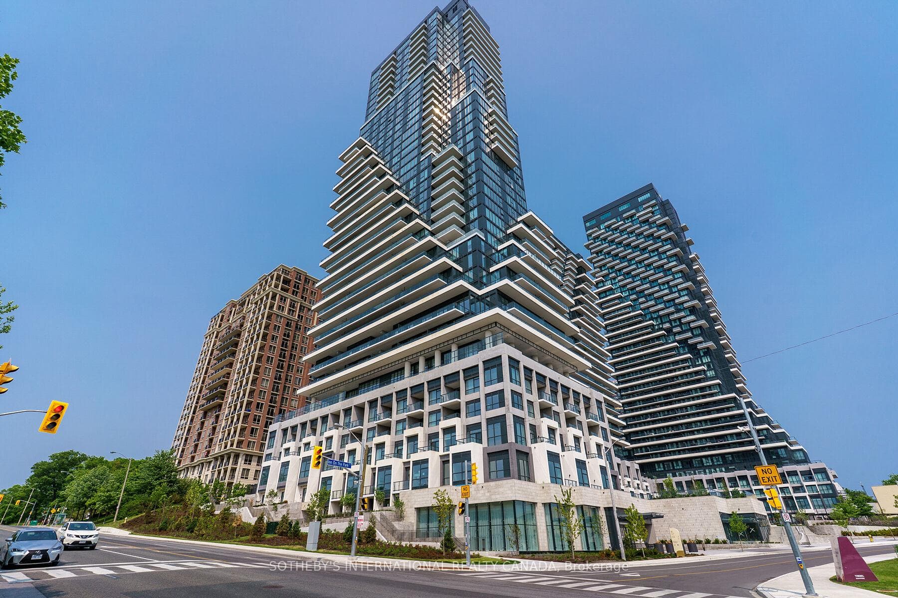 10 Inn on the Park N/A Unit 1101, Don Mills / Parkwoods / Victoria Village, ON M3C 2J7 - Photo 1