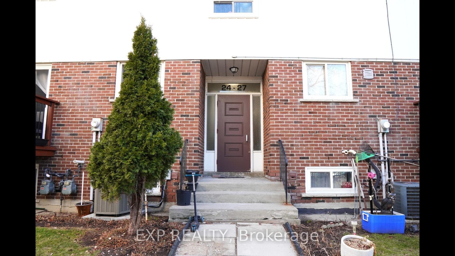 2 White Abbey Park Unit 26, Dorset Park / Kennedy Park, ON M1R 5A1 - Photo 1