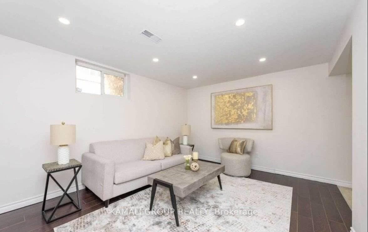 352 East 18th Street Unit BSMT, Hamilton