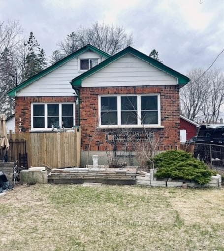 1370 Simcoe Street, Oshawa, ON L1G 4X6 - Photo 1
