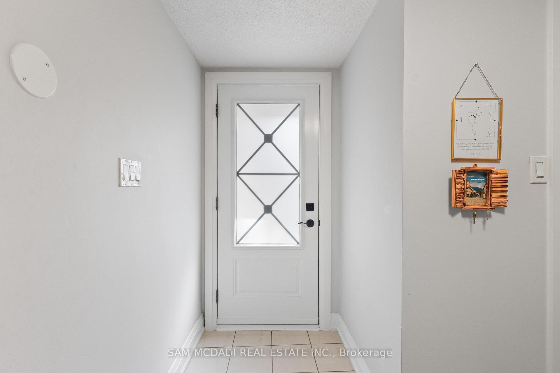 3175 Kirwin Avenue Unit 45, Mississauga, ON L5A 3M4 - Photo 1