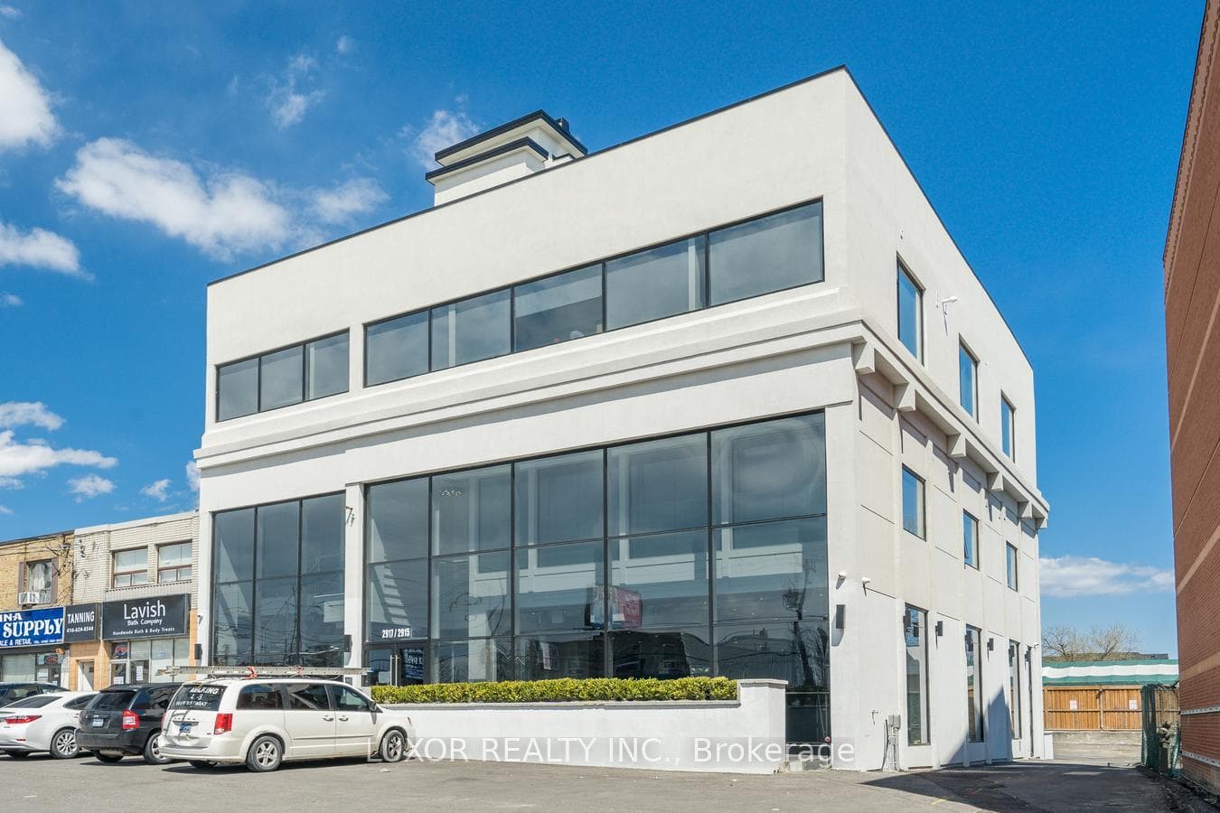 2915-17 Dufferin Street, Lawrence Park / Bedford Park, ON M6B 3S7 - Photo 1