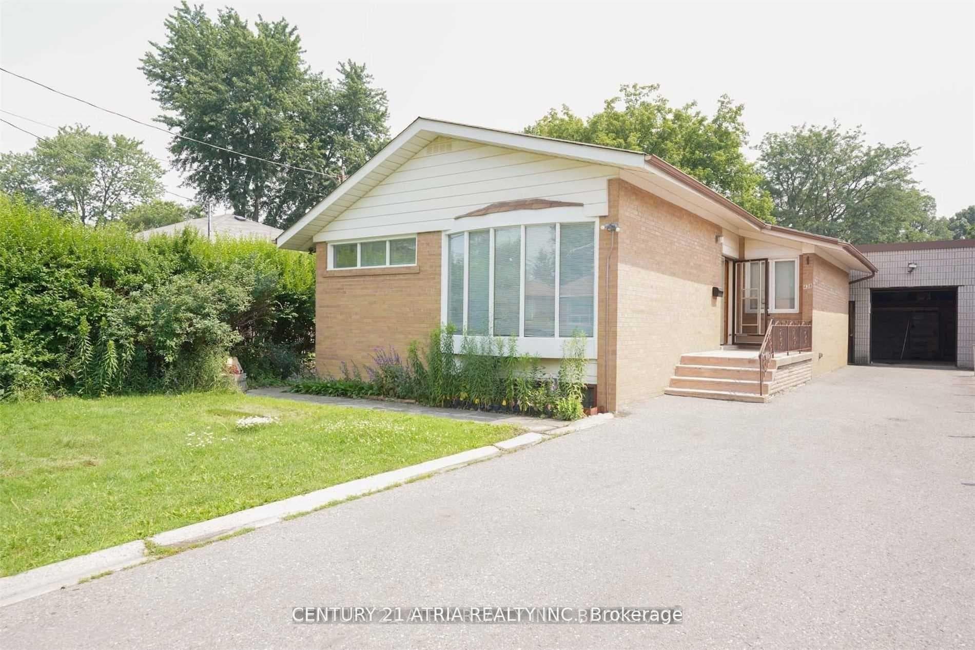 438 Lynett Crescent, Richmond Hill, ON L4C 2V7 - Photo 1