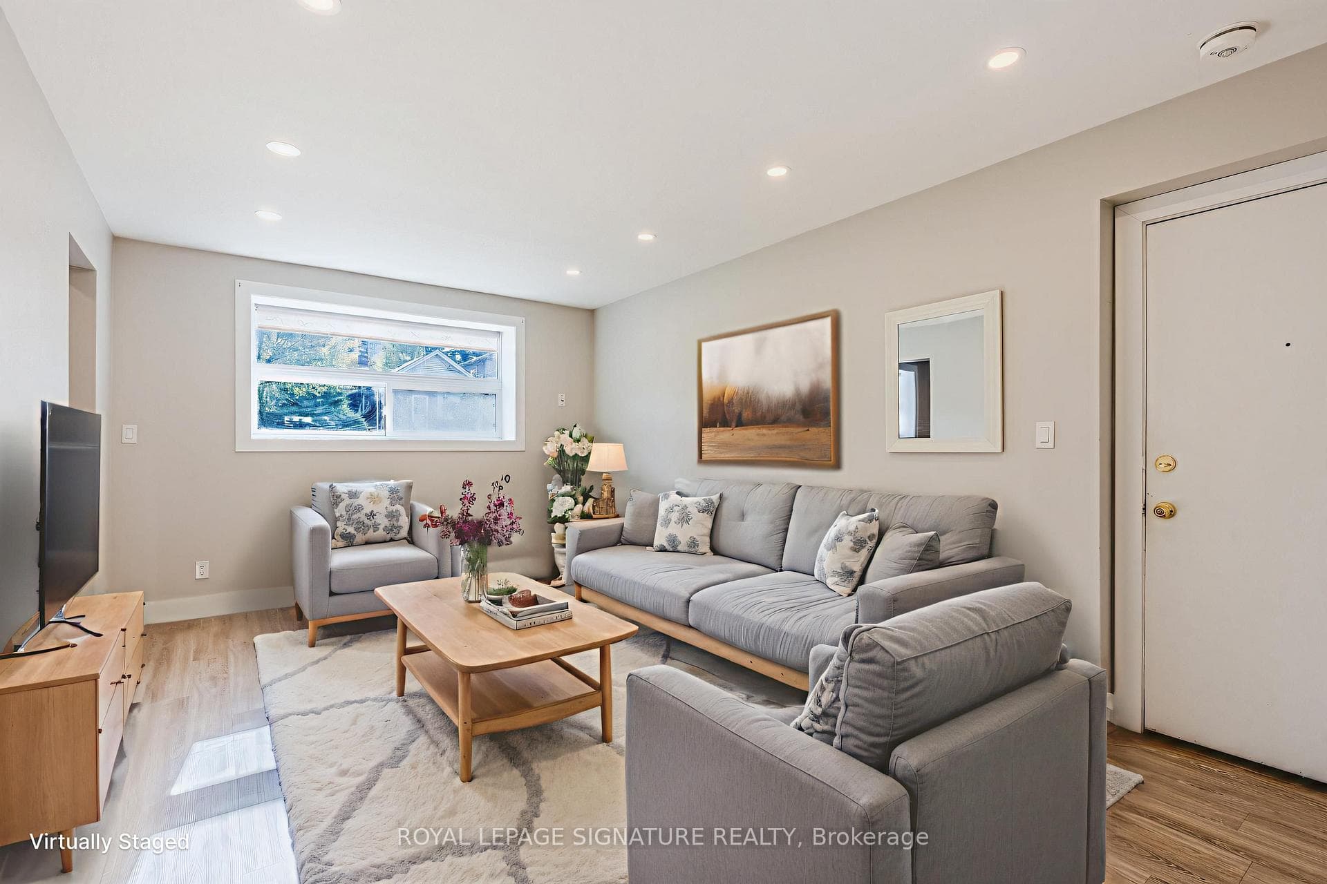 1 Hassard Avenue Unit 1, Danforth / East York, ON M4K 3N3 - Photo 1