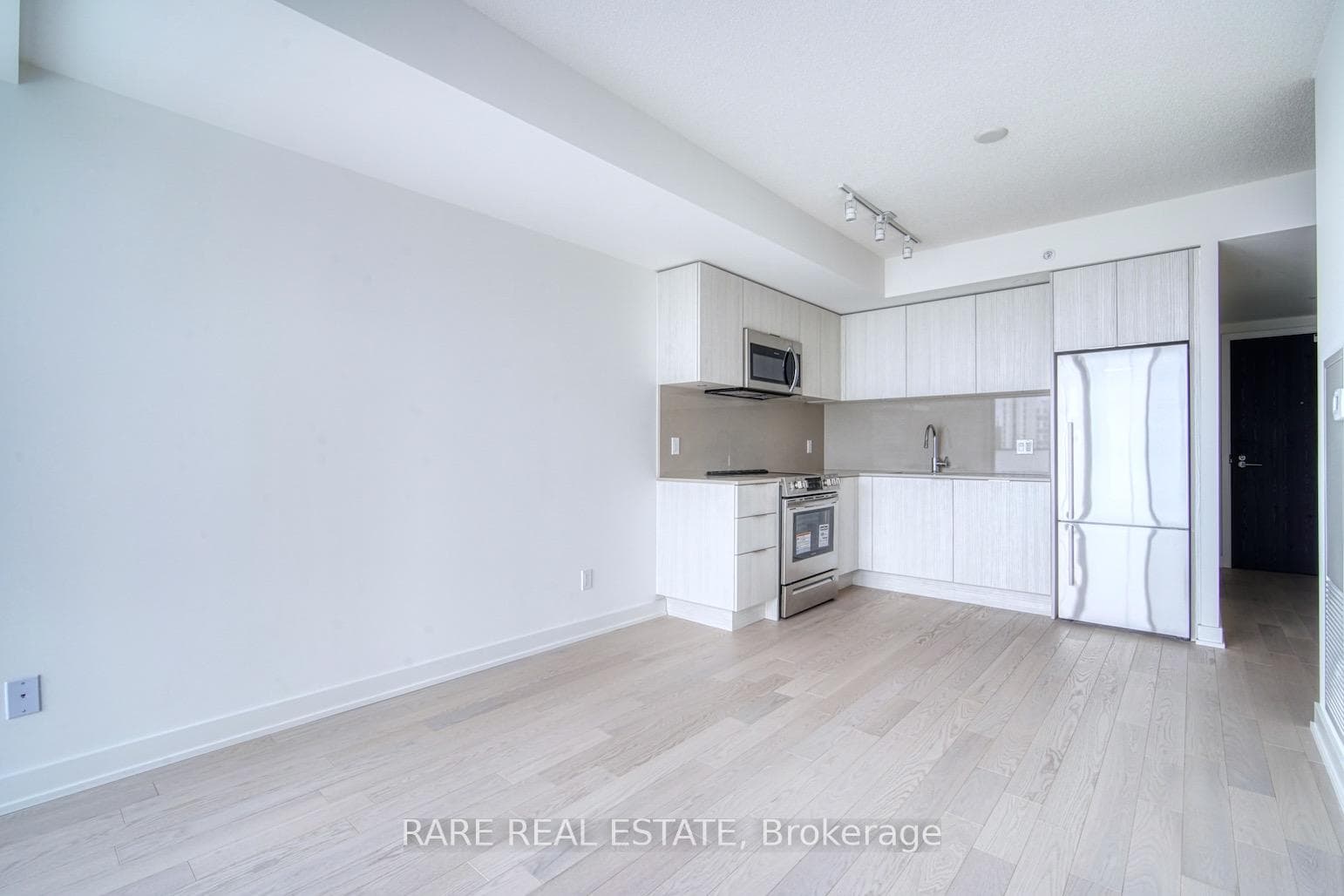 25 Richmond Street Unit 2016, Toronto C08