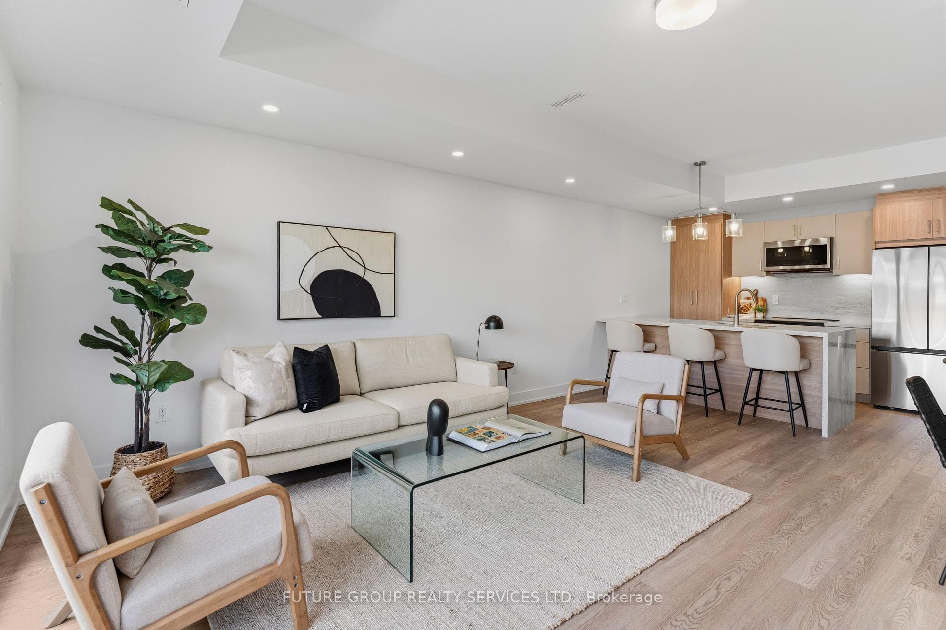 86 Kenwood Avenue Unit Unit 2, Toronto C03