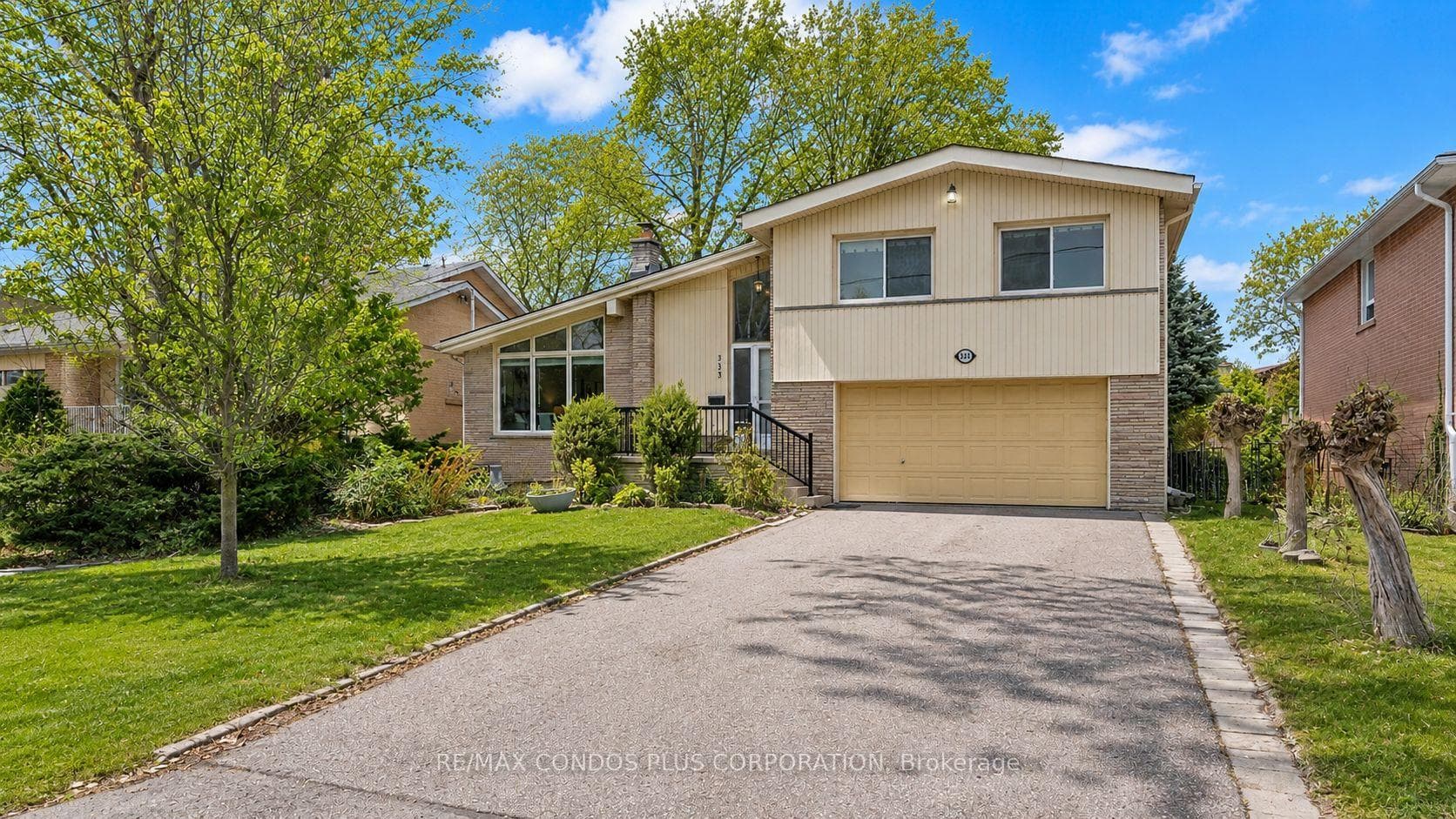 333 Pleasant Avenue, Thornhill / Willowdale, ON M2R 2R3 - Photo 1
