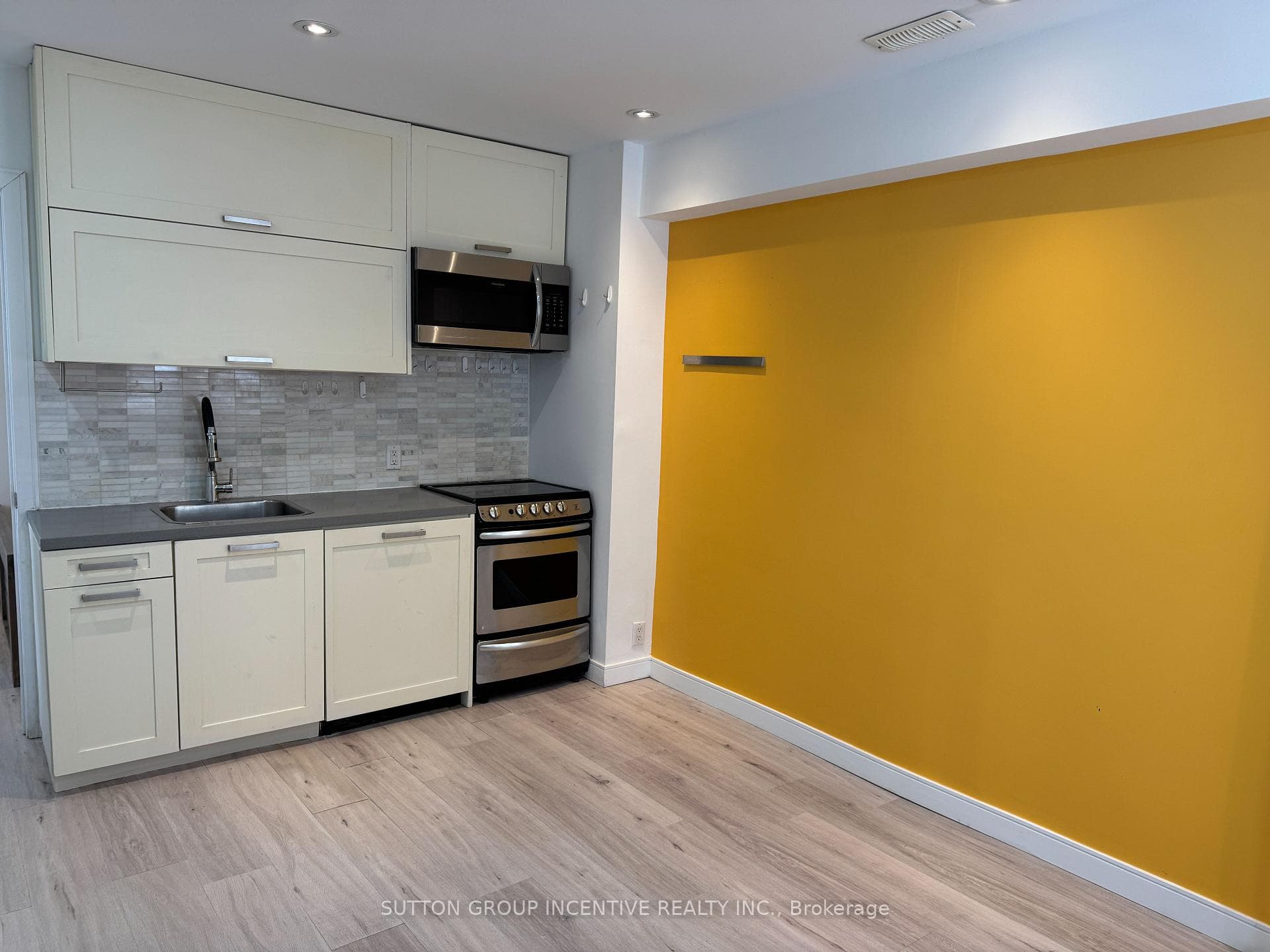 233 Ellerslie Avenue Unit Lower 1, Thornhill / Willowdale, ON M2N 1Y3 - Photo 1