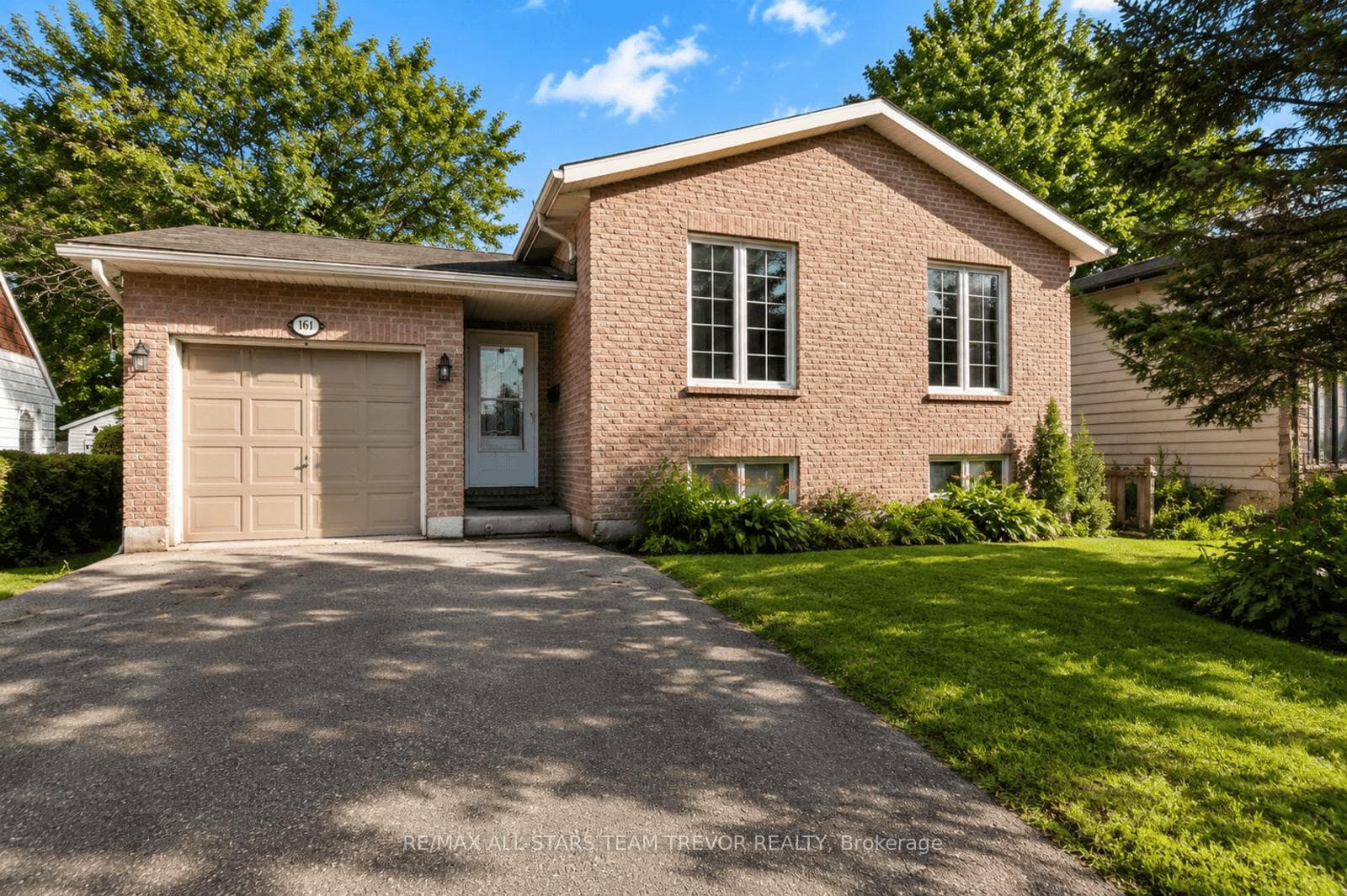 161 Silas Boulevard, Georgina, ON L4P 2K2 - Photo 1