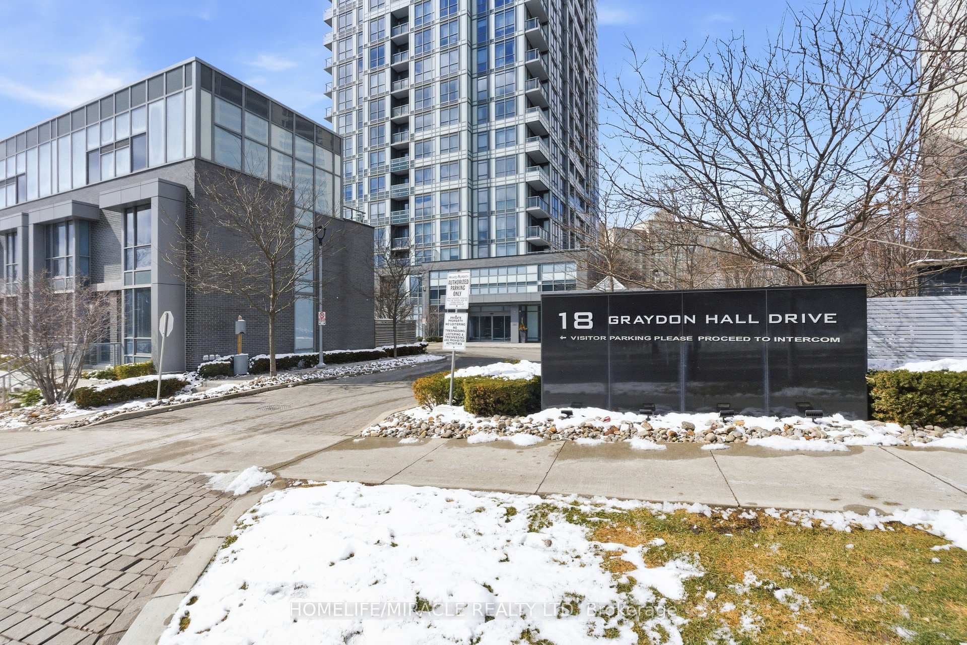 18 Graydon Hall Drive Unit 1705, Don Mills / Parkwoods / Victoria Village, ON M3A 0A4 - Photo 1