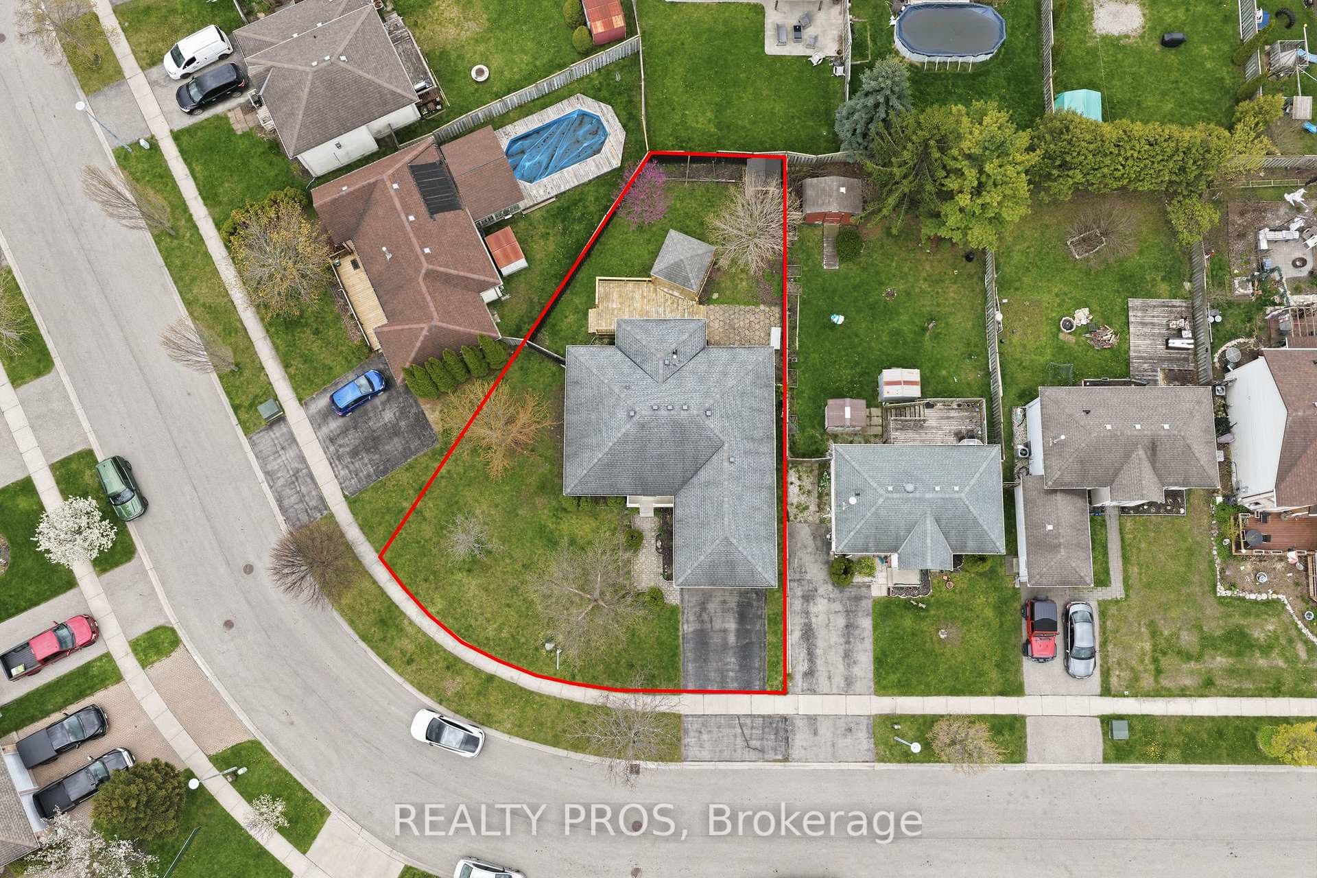 38 Pebble Beach Court, Woodstock, ON N4S 8X2 - Photo 1