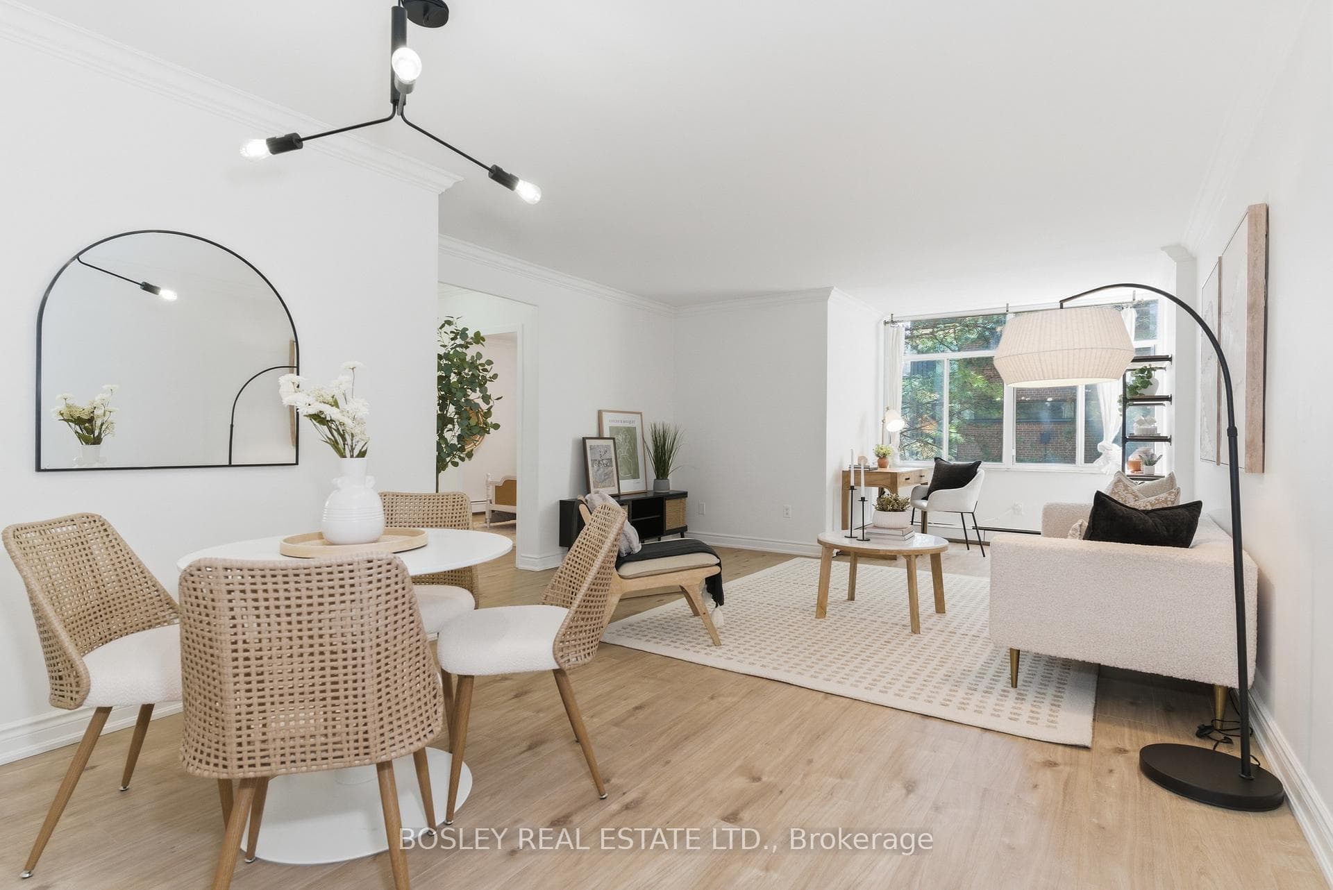 335 Lonsdale Road Unit 210, Forest Hill / Deer Park, ON M5P 1R4 - Photo 1