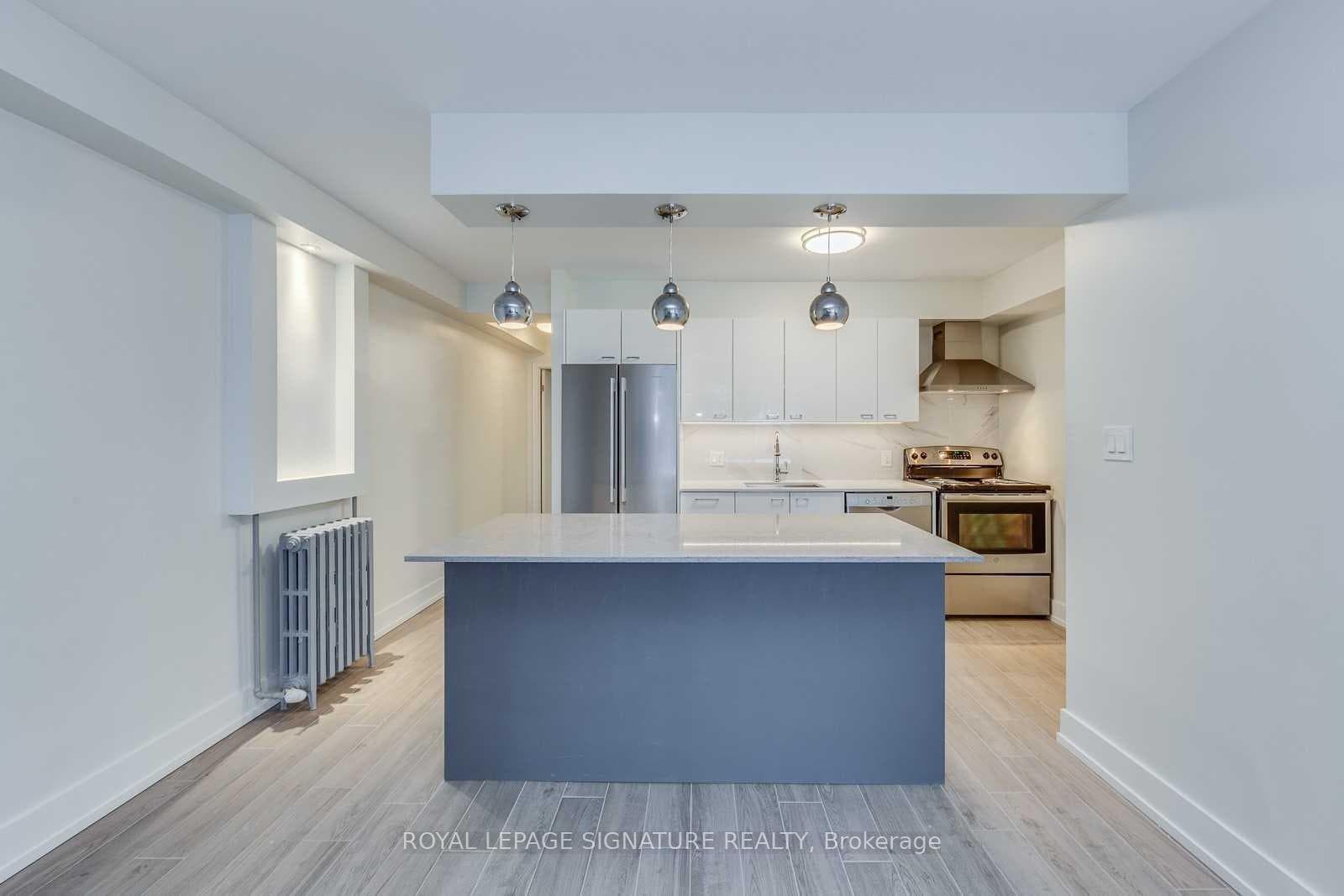 1089 Broadview Avenue Unit 2, Danforth / East York, ON M4K 2S4 - Photo 1