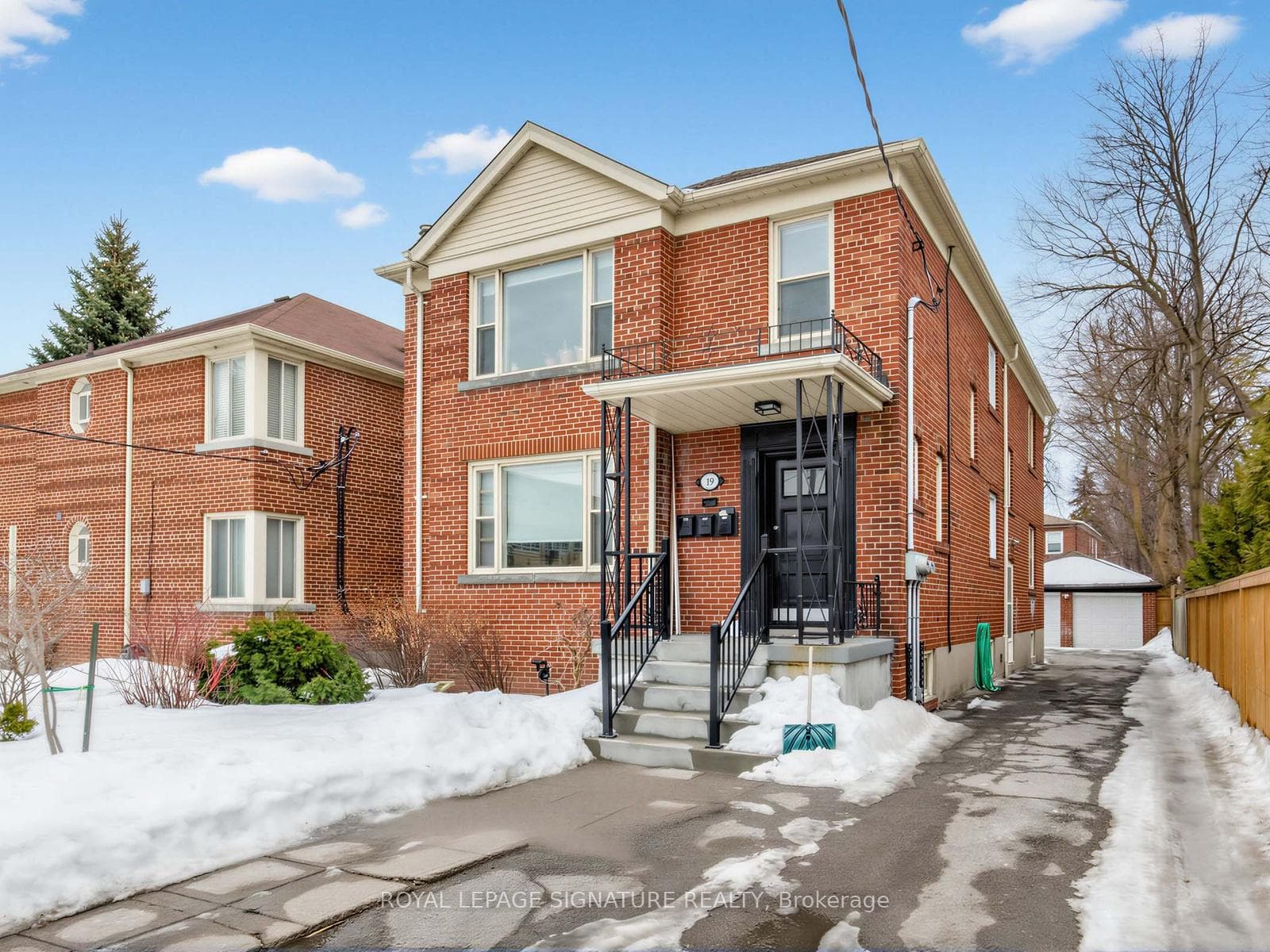 19 Warwick Avenue Unit Lower, Forest Hill / Deer Park, ON M6C 1T5 - Photo 1