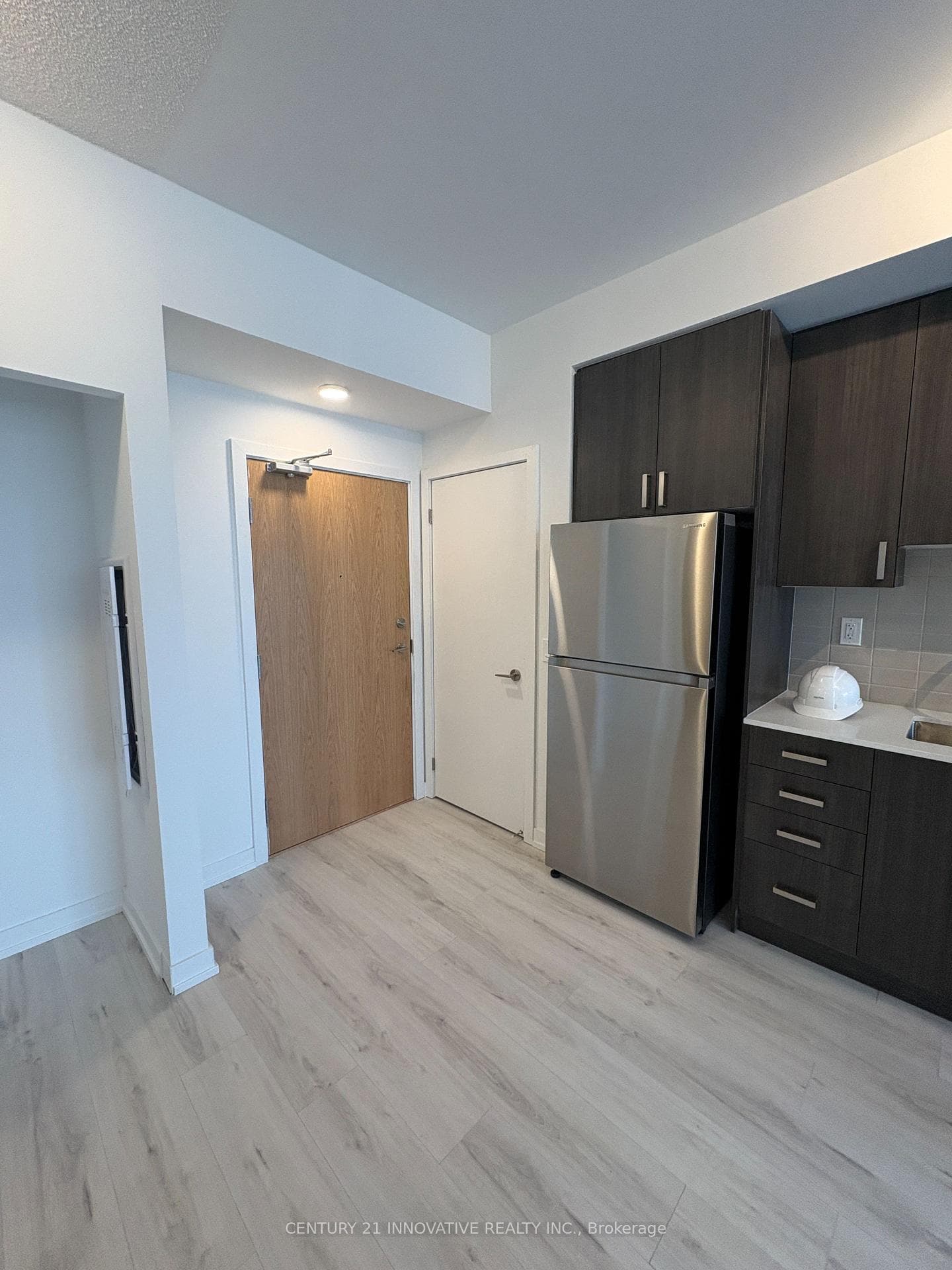 1435 Celebration Drive Unit 2401, Pickering, ON L1W 0C4 - Photo 1