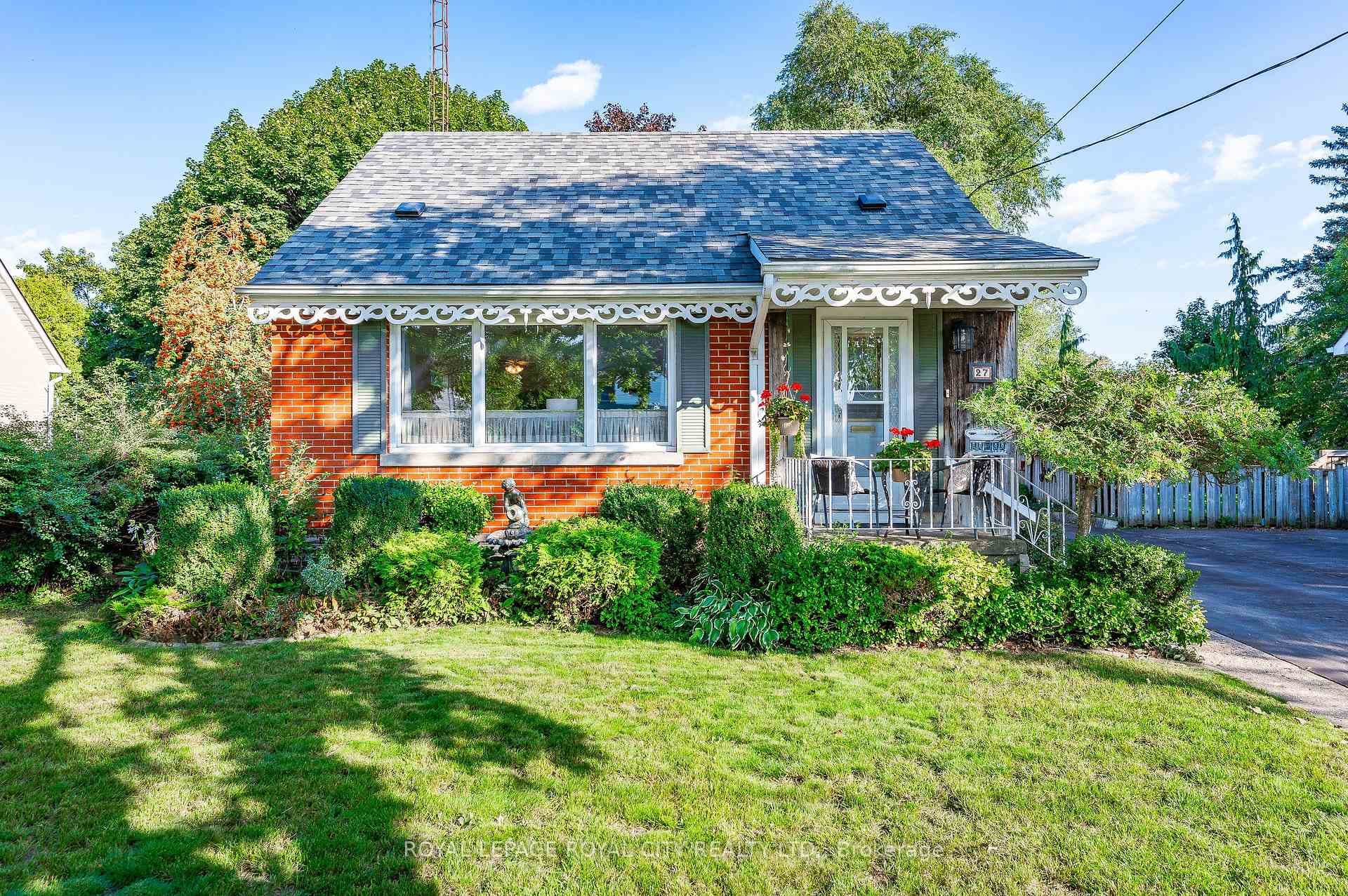 27 Vancouver Drive, Guelph, ON N1E 2E7 - Photo 1