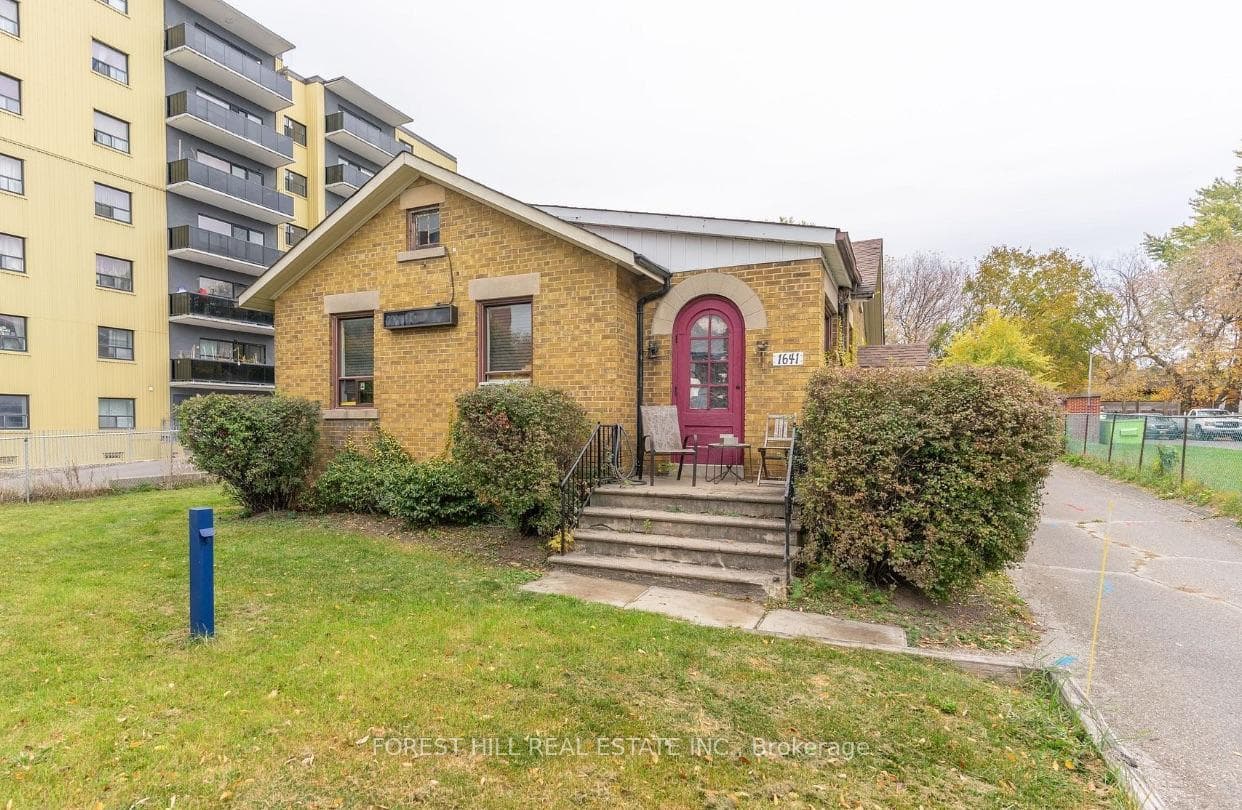 1641 Victoria Park Avenue Unit 4, Dorset Park / Kennedy Park, ON M1R 1P8 - Photo 1
