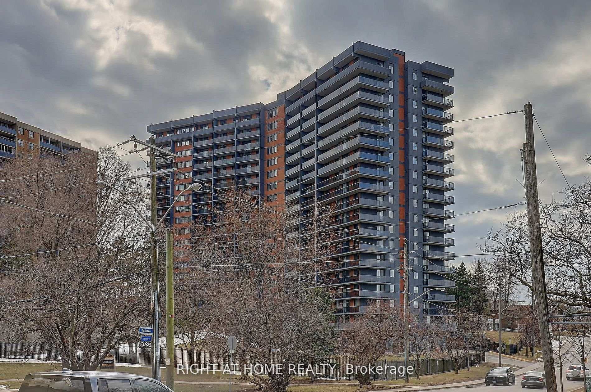 757 Victoria Park Avenue Unit 605, Birch Cliff / Cliffside