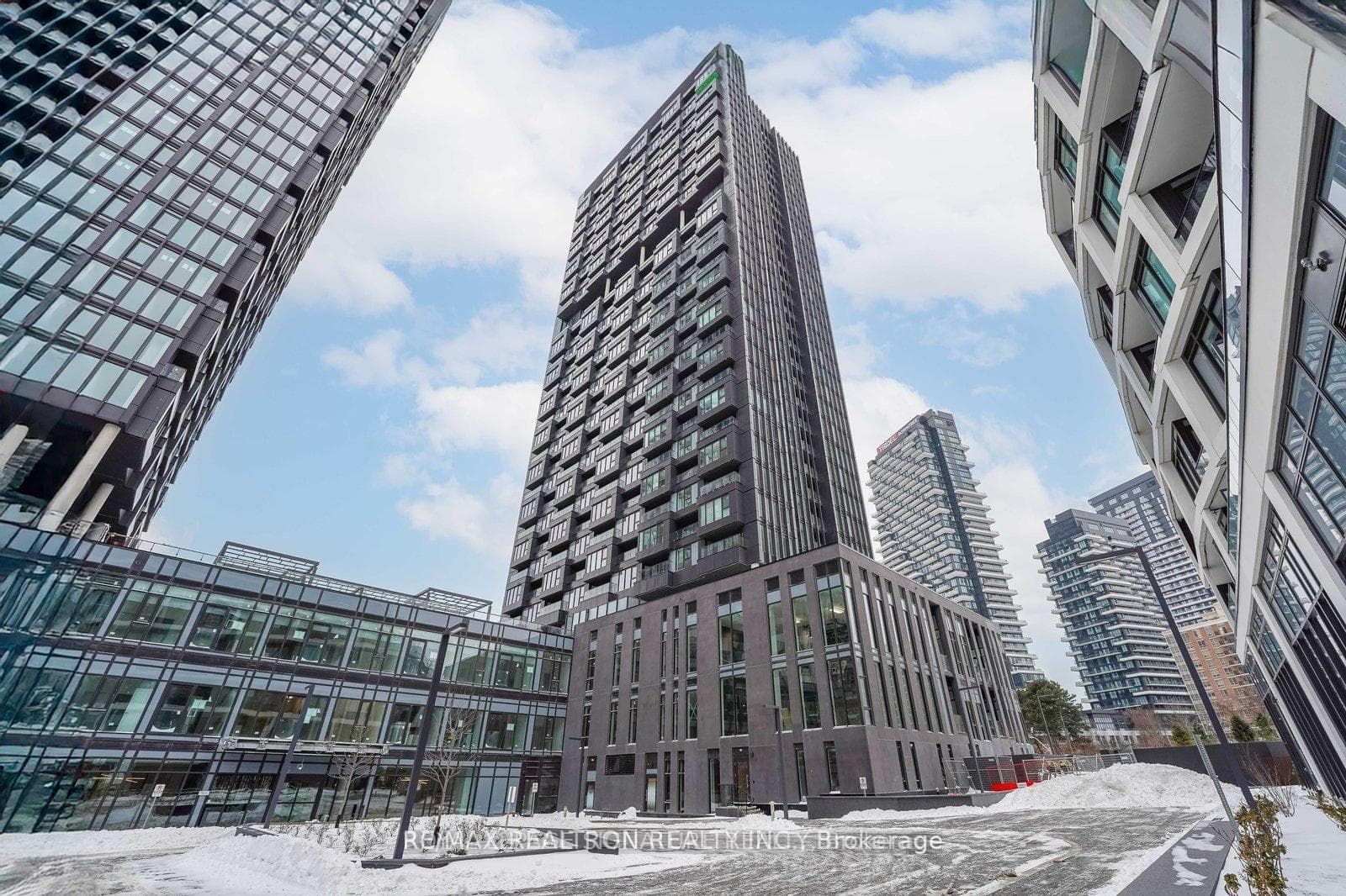 1 Quarrington Lane Unit 2409, Don Mills / Parkwoods / Victoria Village, ON M3C 0S4 - Photo 1