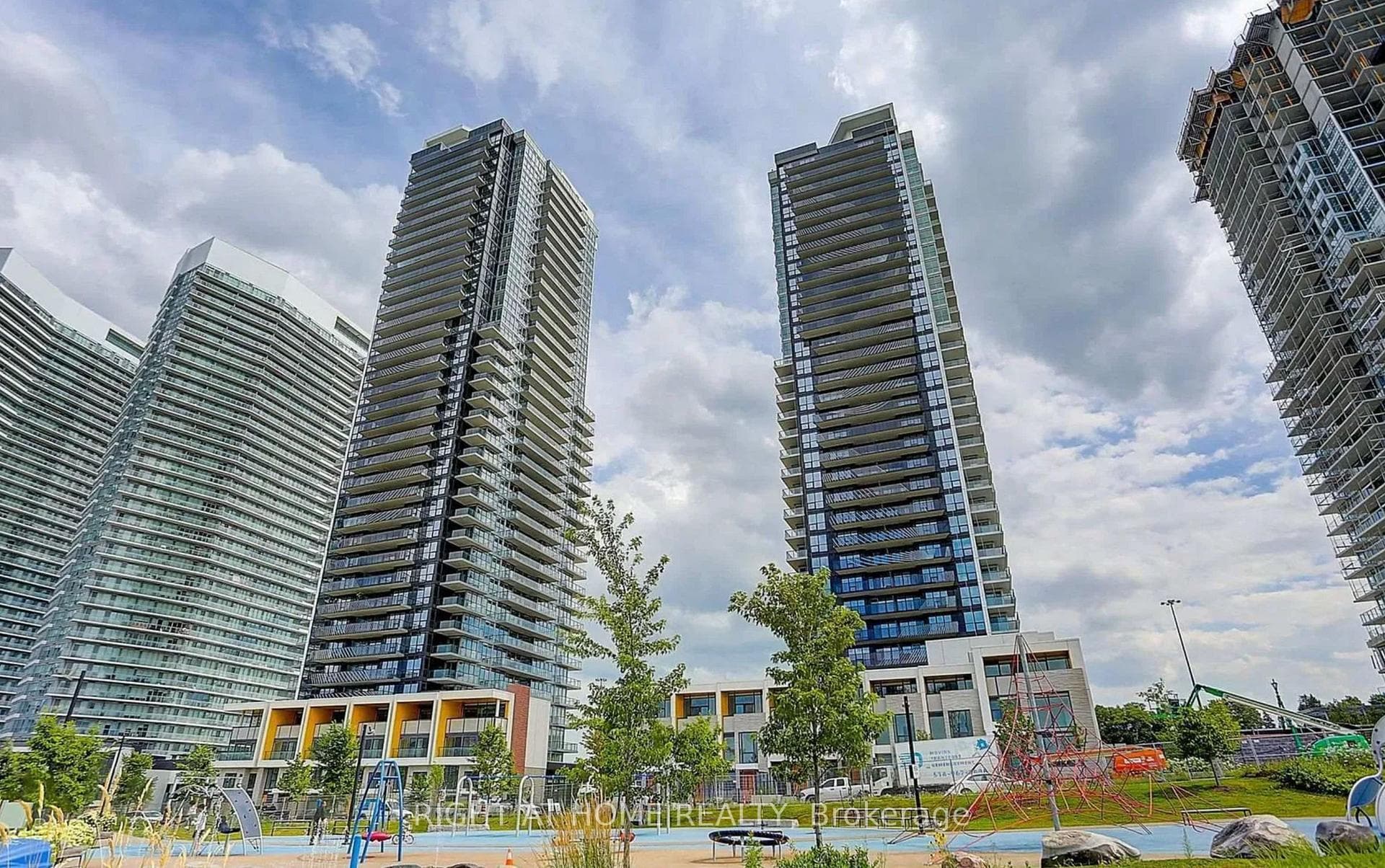 95 McMahon Drive Unit 2808, Hillcrest Village / Bayview Village, ON M2K 0H1 - Photo 1