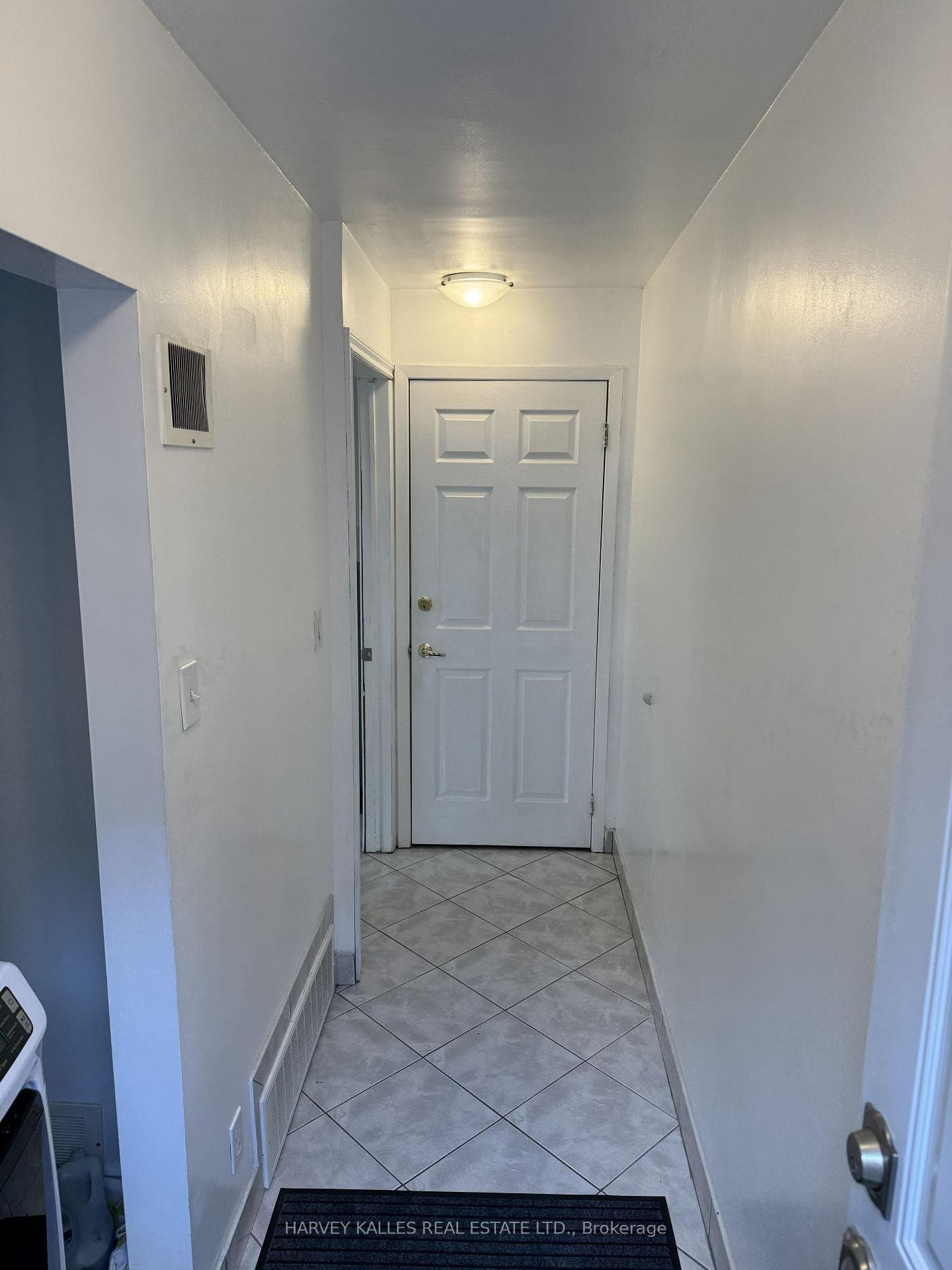 258 Maxwell Street, North York (Bathurst Manor / Clanton Park), ON M3R 5B9 - Photo 1