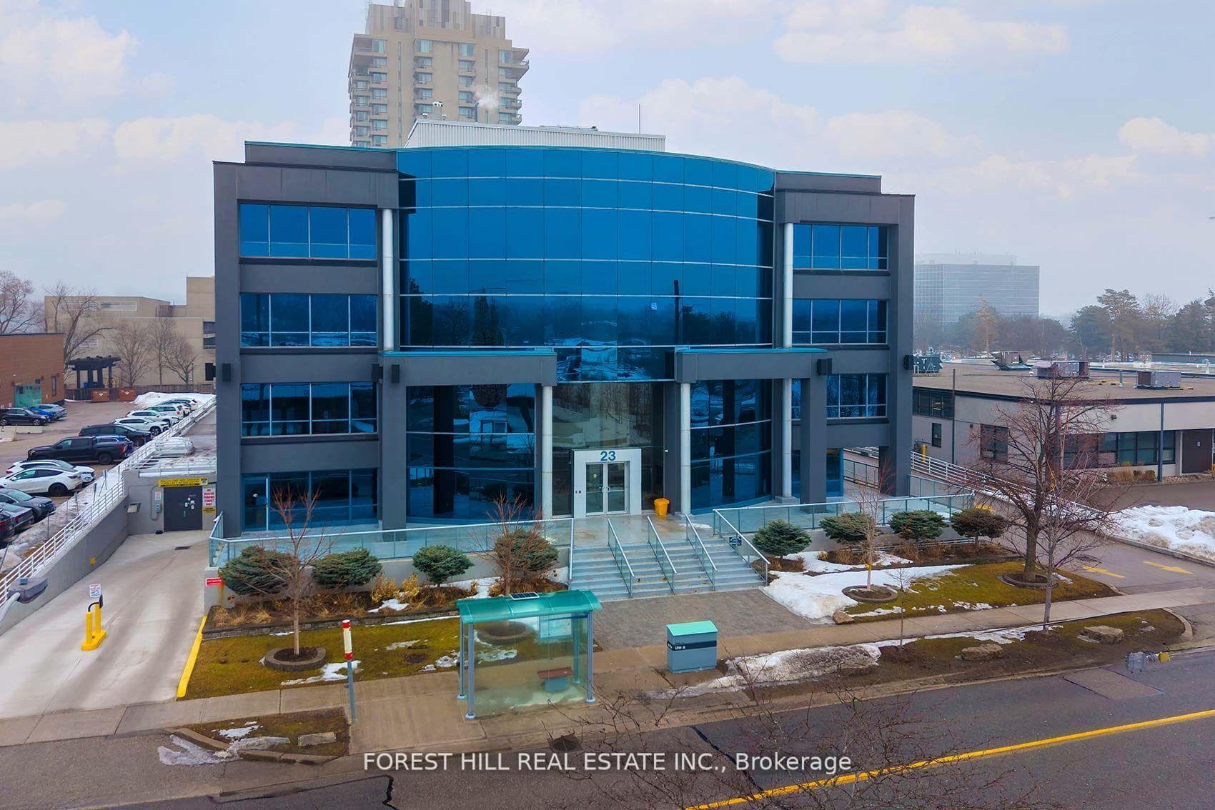 23 Lesmill Road Unit 200, Bridle Path / York Mills / Hoggs Hollow, ON M3B 3P6 - Photo 1