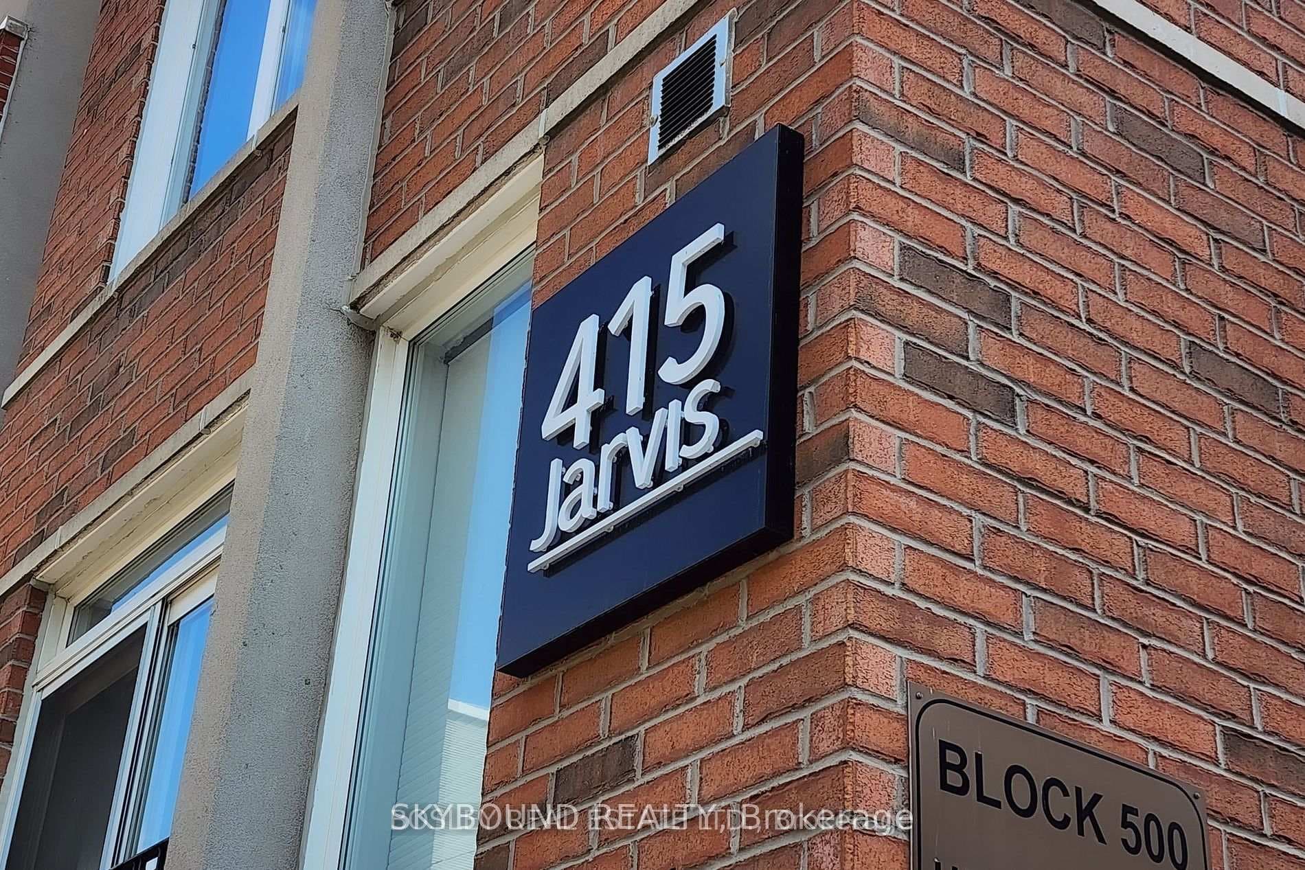 415 Jarvis Street Unit 328, Regent Park / Cabbagetown / St. James Town, ON M4Y 3C1 - Photo 1
