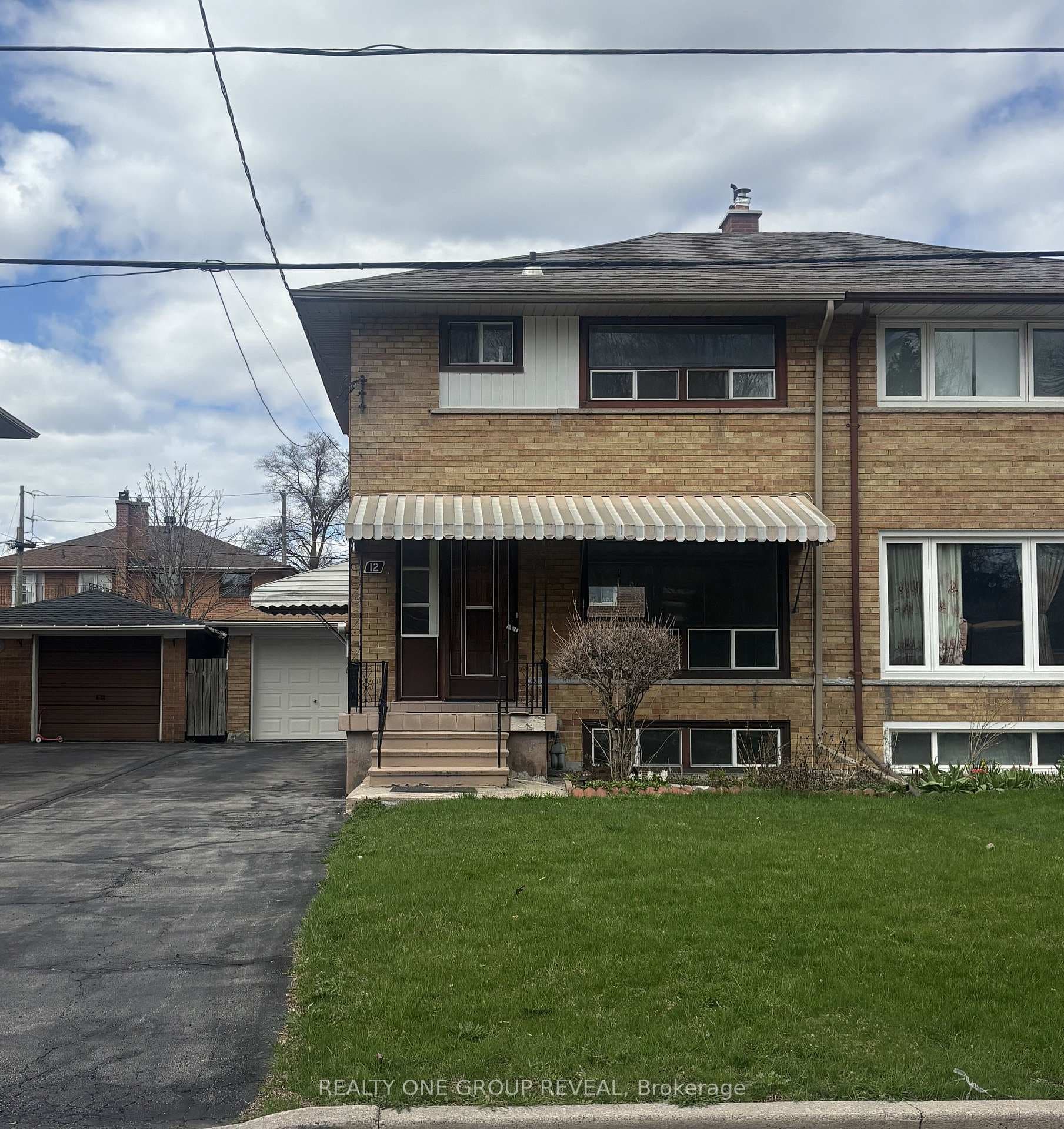 12 Thurodale Avenue, York / Weston, ON M6M 3B3 - Photo 1