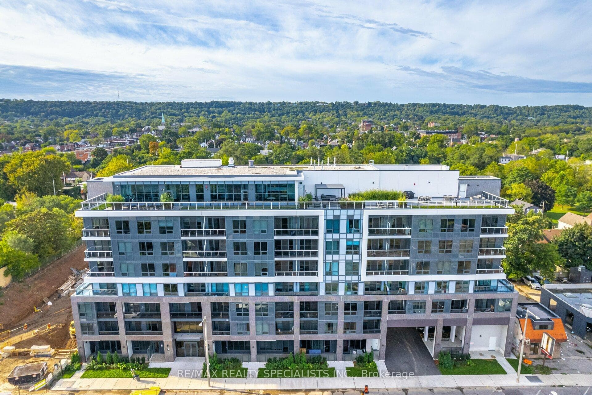 415 MAIN Street Unit 703, Hamilton, ON L8P 1K5 - Photo 1