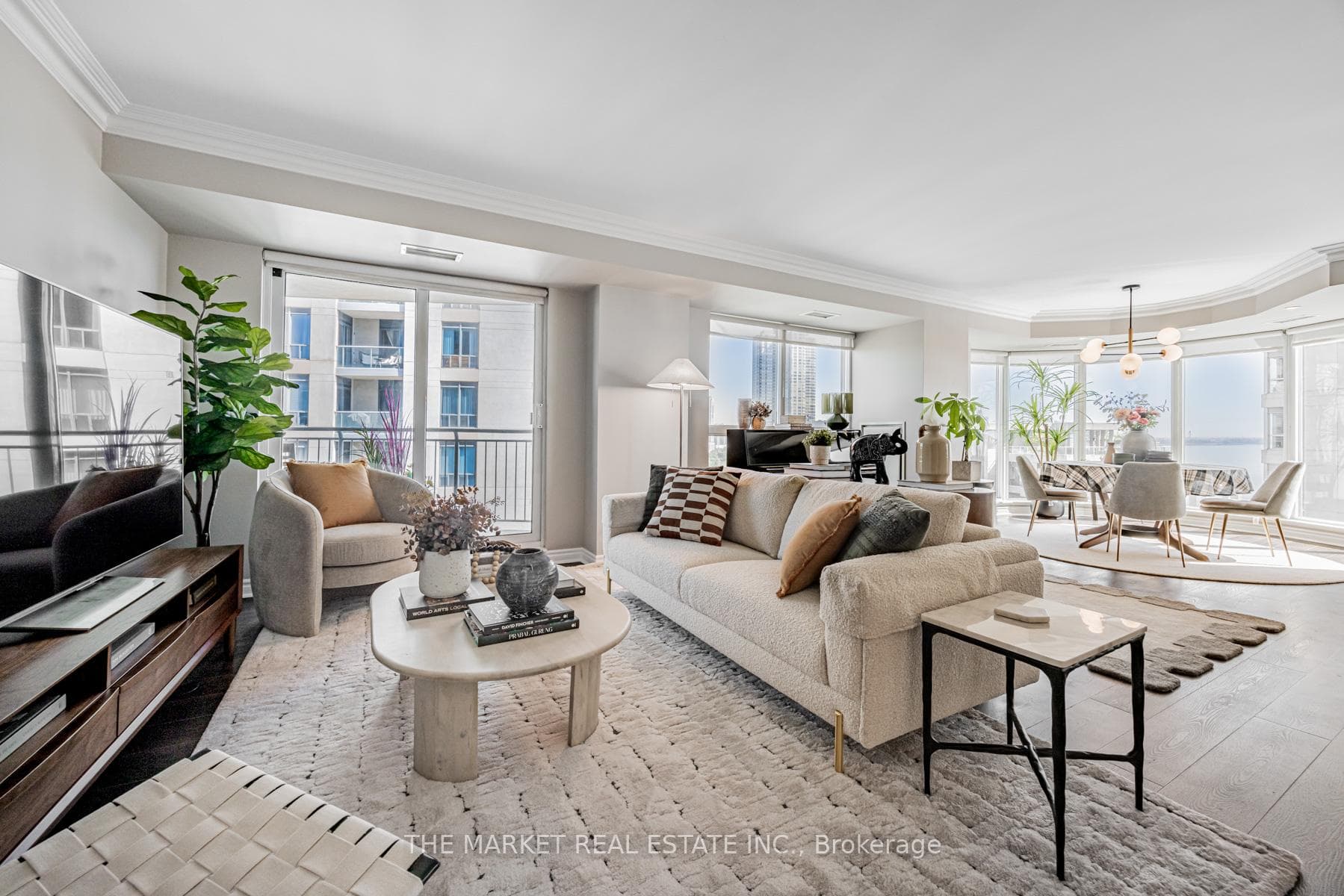 2111 Lake Shore Boulevard Unit 1502, Liberty Village / Parkdale / South Parkdale, ON M8V 4B2 - Photo 1