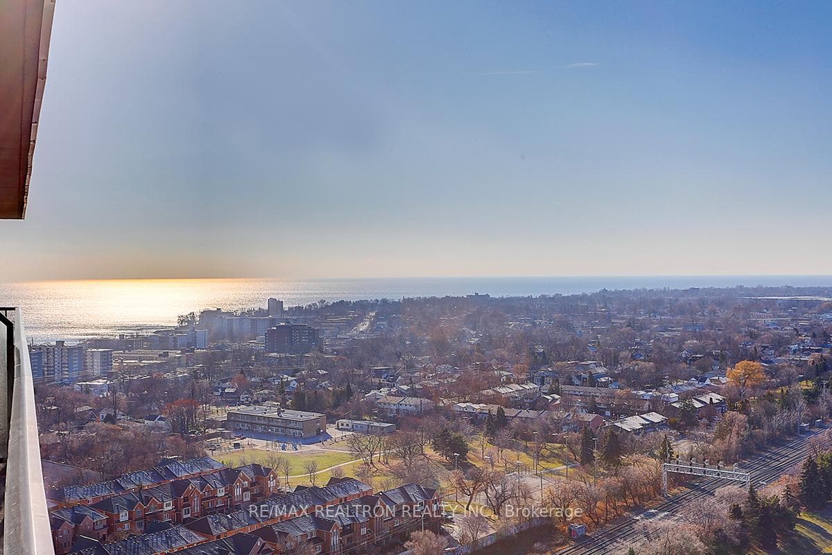 251 Manitoba Street Unit 2409, Liberty Village / Parkdale / South Parkdale, ON M8Y 0C7 - Photo 1