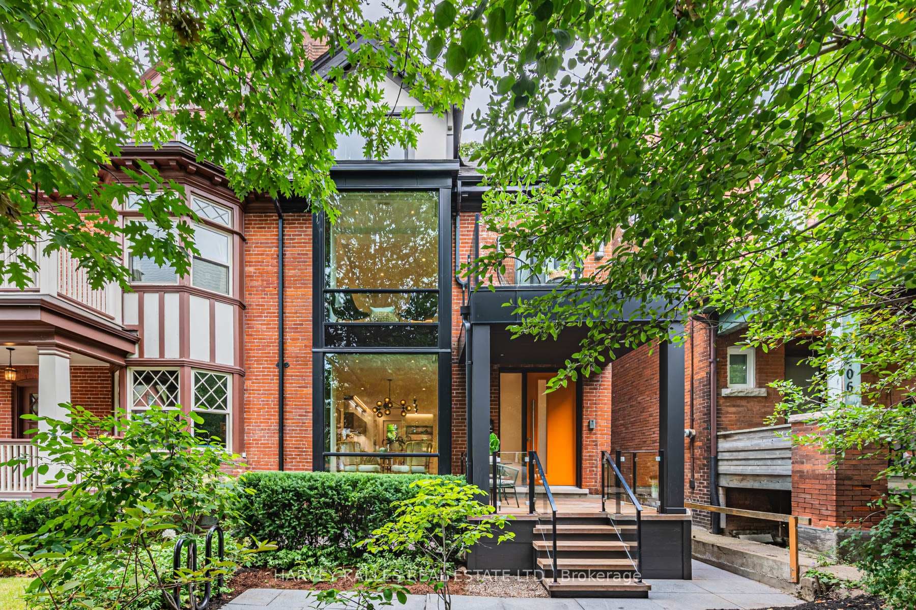 404 Brunswick Avenue, Annex / Yorkville / Summerhill, ON M5R 2Z4 - Photo 1