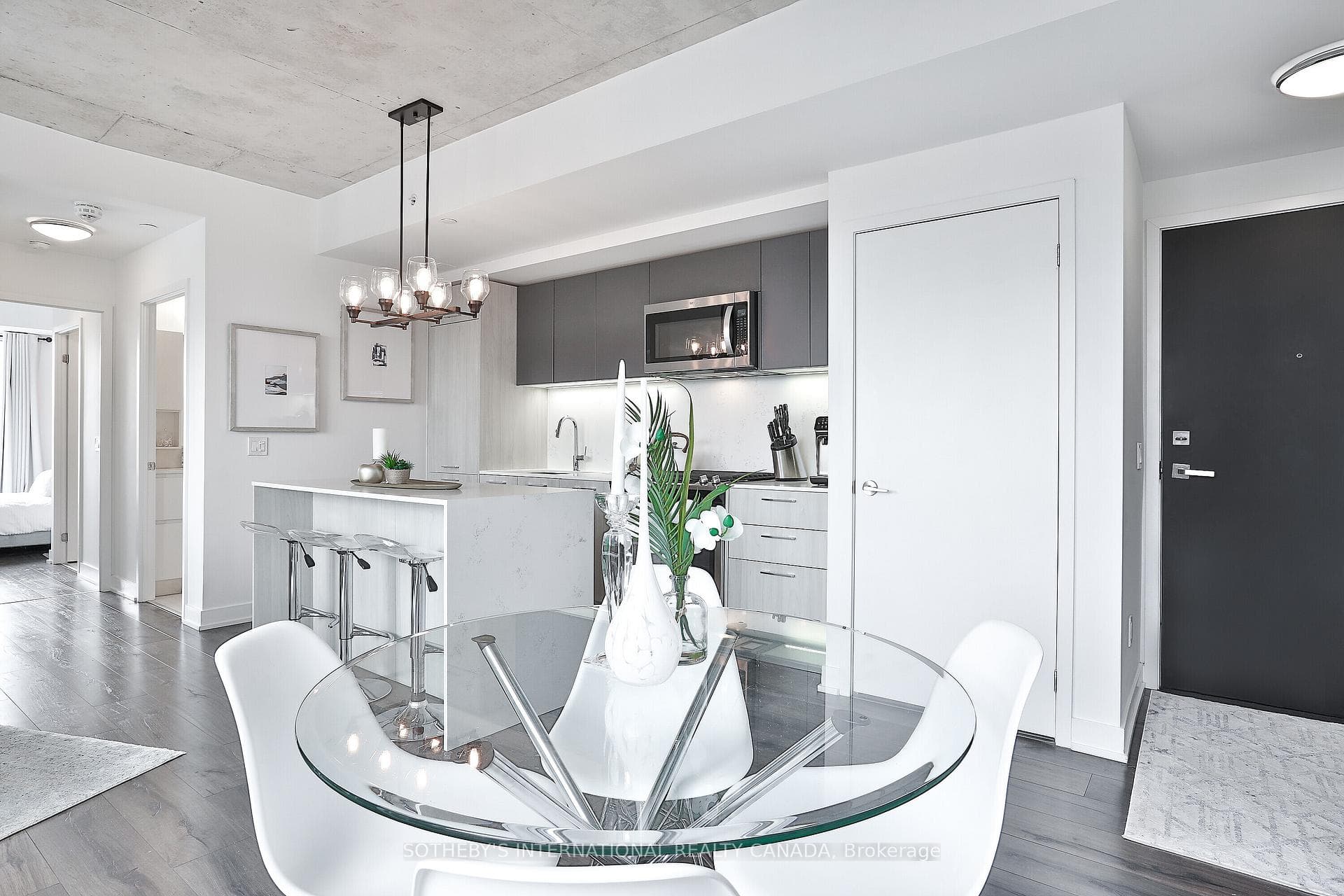 665 Kingston Road Unit 503, The Beaches / Upper Beaches, ON M4E 0B6 - Photo 1