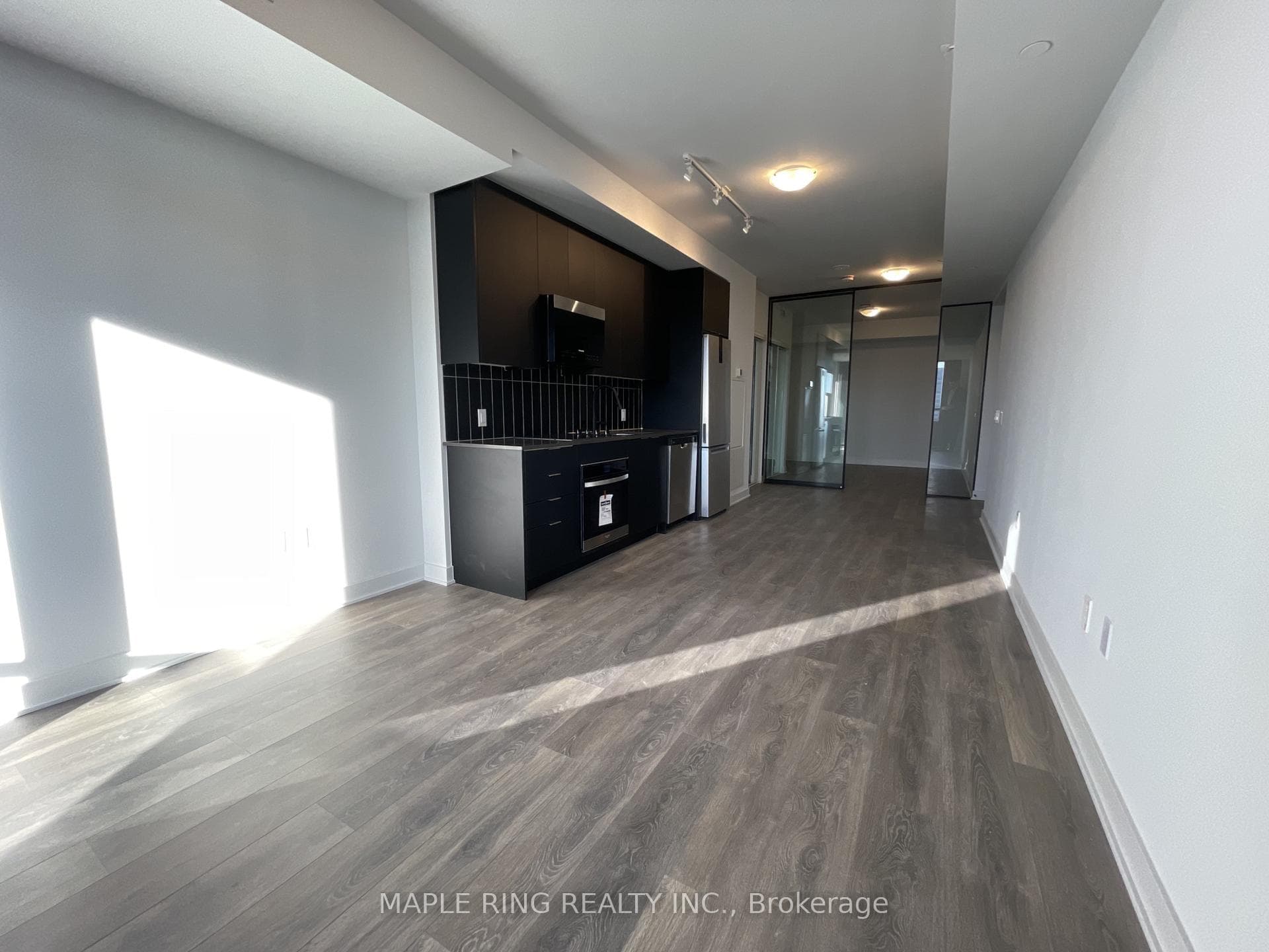 2920 Highway 7 Road Unit 913, Vaughan, ON L4K 0P4 - Photo 1