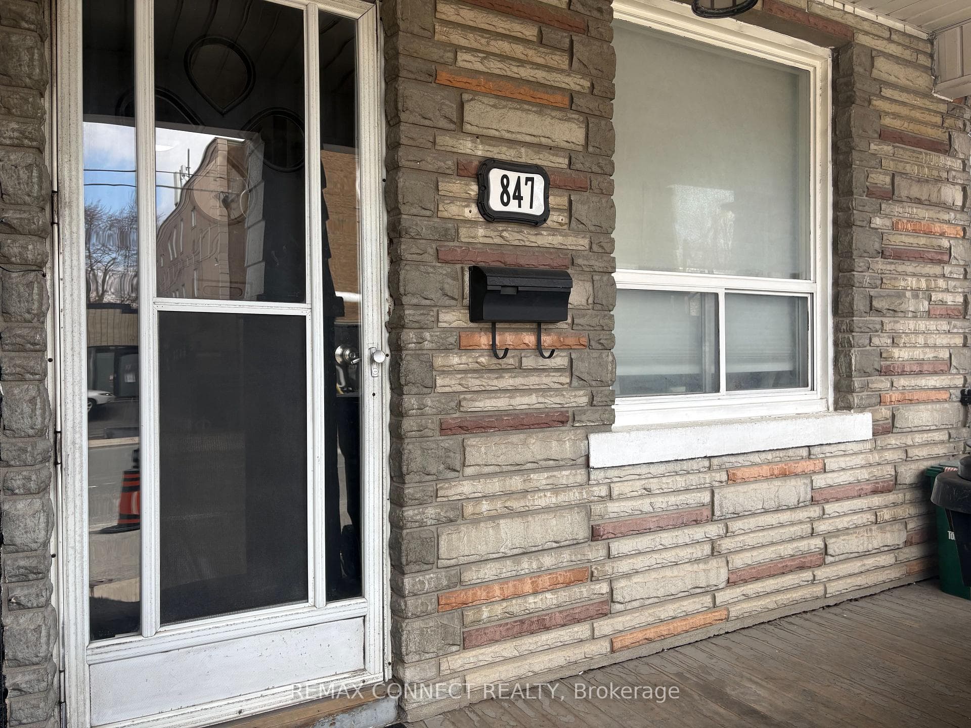 847 Pape Avenue Unit Upper, Danforth / East York, ON M4K 3T7 - Photo 1