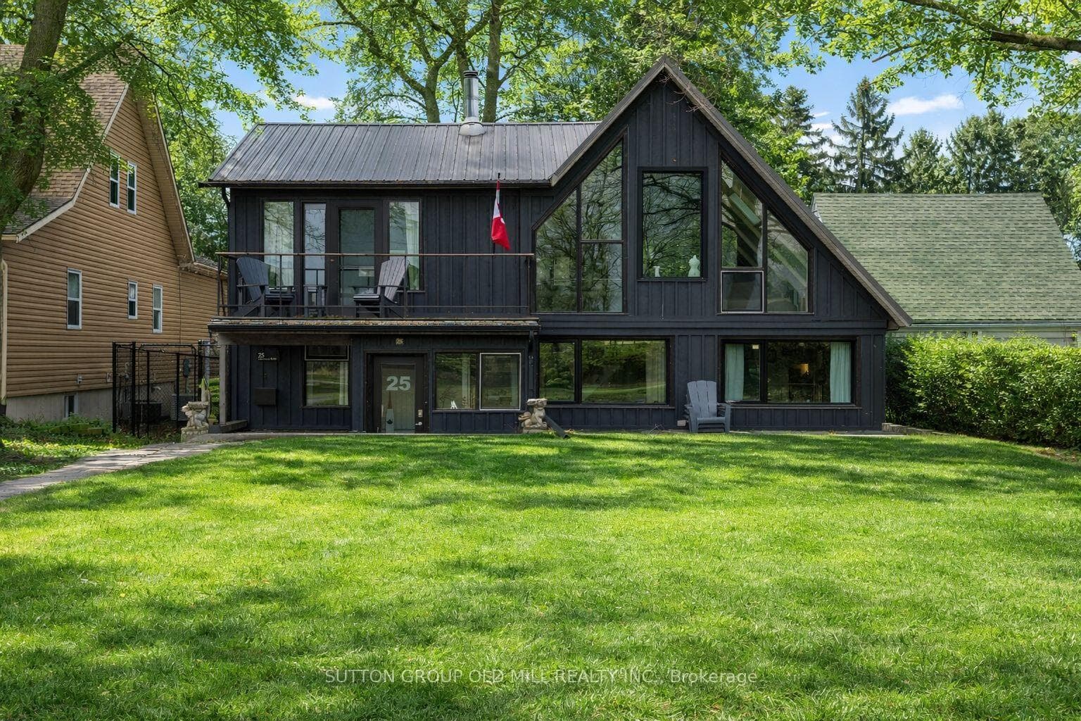 25 Lakeshore Road, Port Colborne