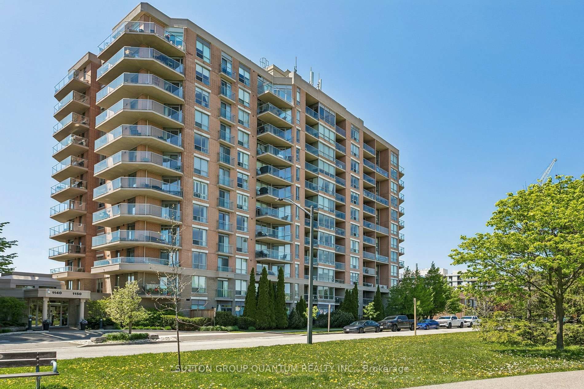 1150 PARKWEST Place Unit 307, Mississauga, ON L5E 3K4 - Photo 1