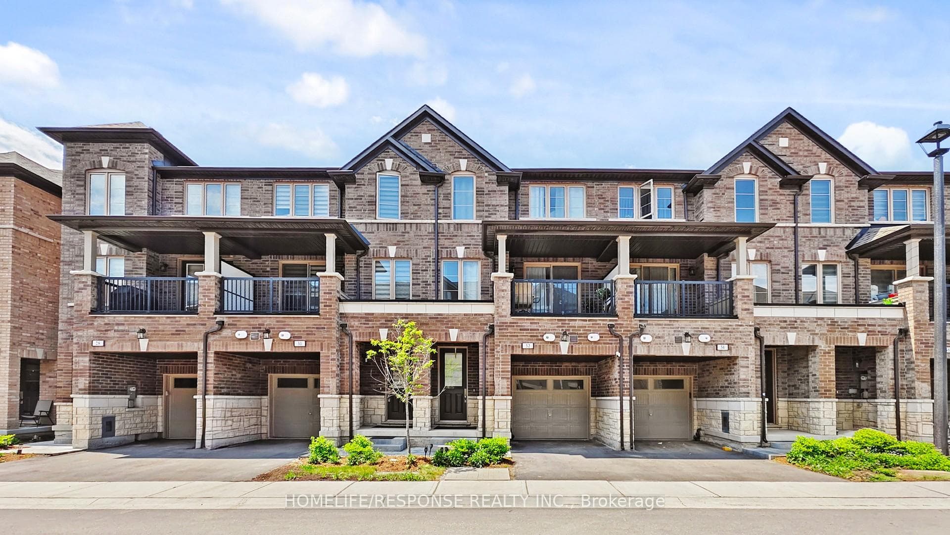 32 VESTRY Way, Brampton, ON L5P 4N7 - Photo 1